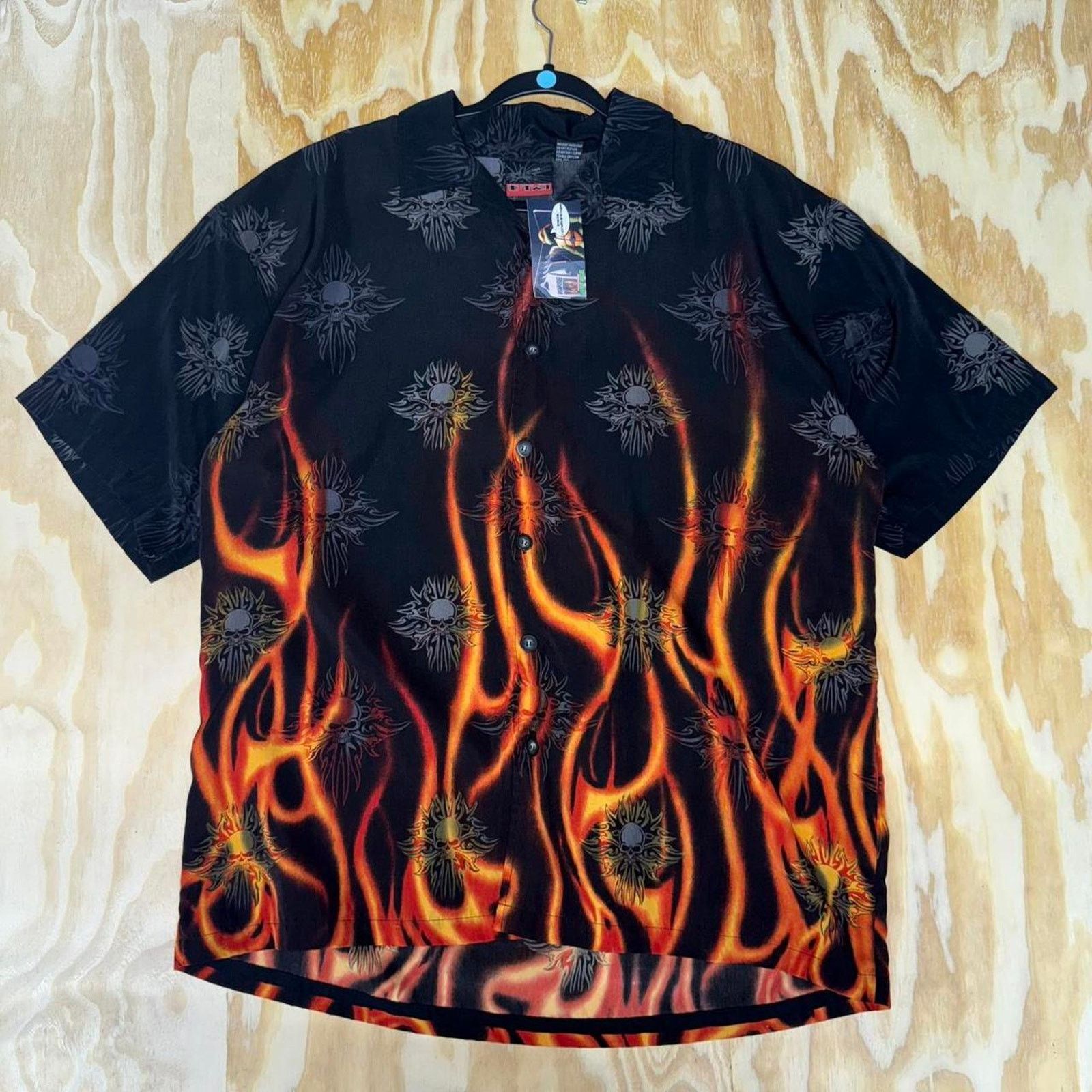 JNCO Vintage y2k grunge flame button up t-shirt Size US XL / EU 56 / 4 - 1 Thumbnail