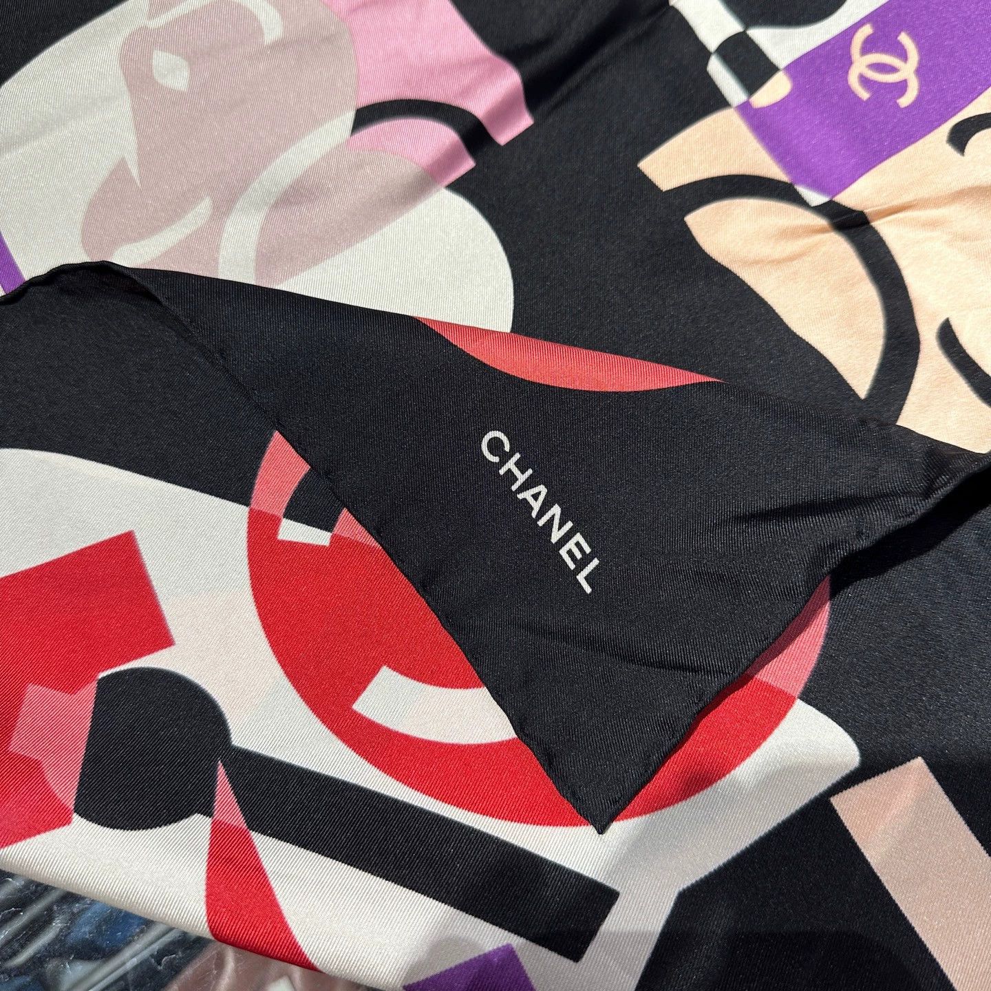 Chanel Chanel Classic Silk Scarf 90x90cm Size ONE SIZE - 3 Thumbnail