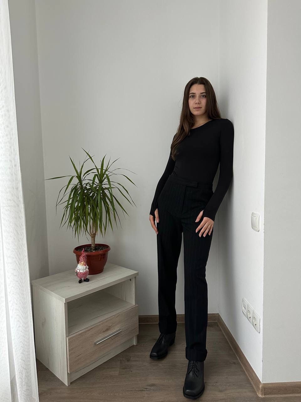 Dolce & Gabbana × Vintage Vintage Dolce&Gabbana Pinstripe Black Wool Women’s Pants Size 32" / US 10 / IT 46 - 1 Thumbnail