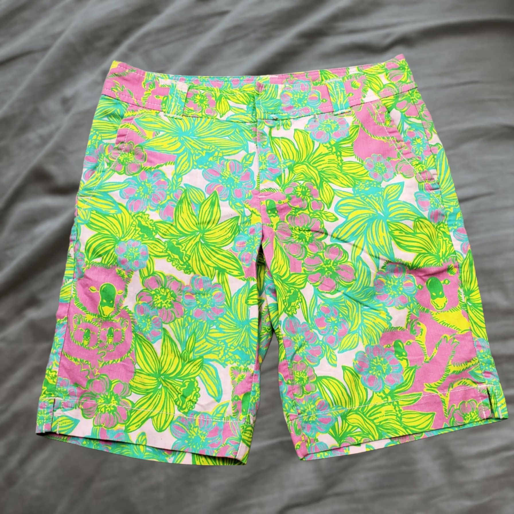 Lilly Pulitzer Lilly Pulitzer Shorts Womens 4 Multi Floral Resort Flat Front Slash Pockets Size 27" / US 4 / IT 40 - 1 Thumbnail