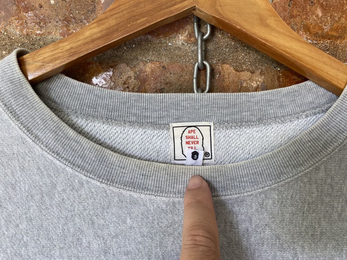 Bape × Kaws SS05 Bape x Kaws Crewneck Size US M / EU 48-50 / 2 - 13 Thumbnail
