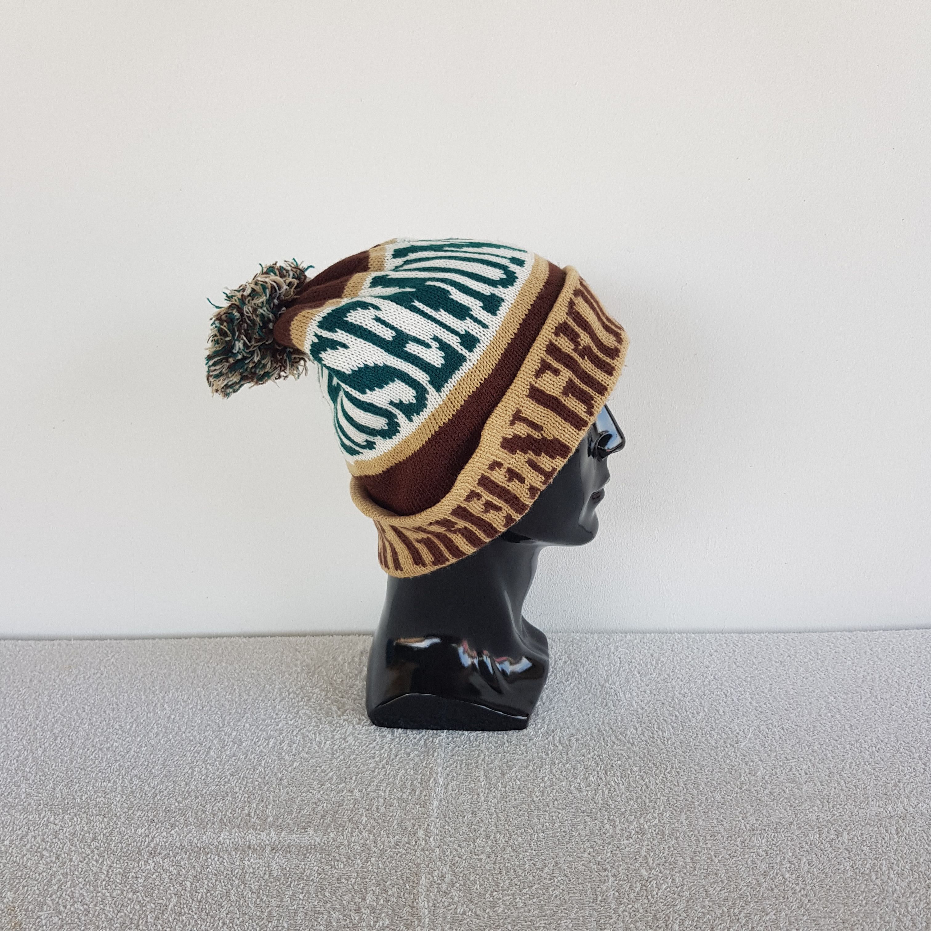 Japanese Brand Vintage Green Grocer Beanie Pom Pom Snow Caps Hats Size ONE SIZE - 3 Thumbnail