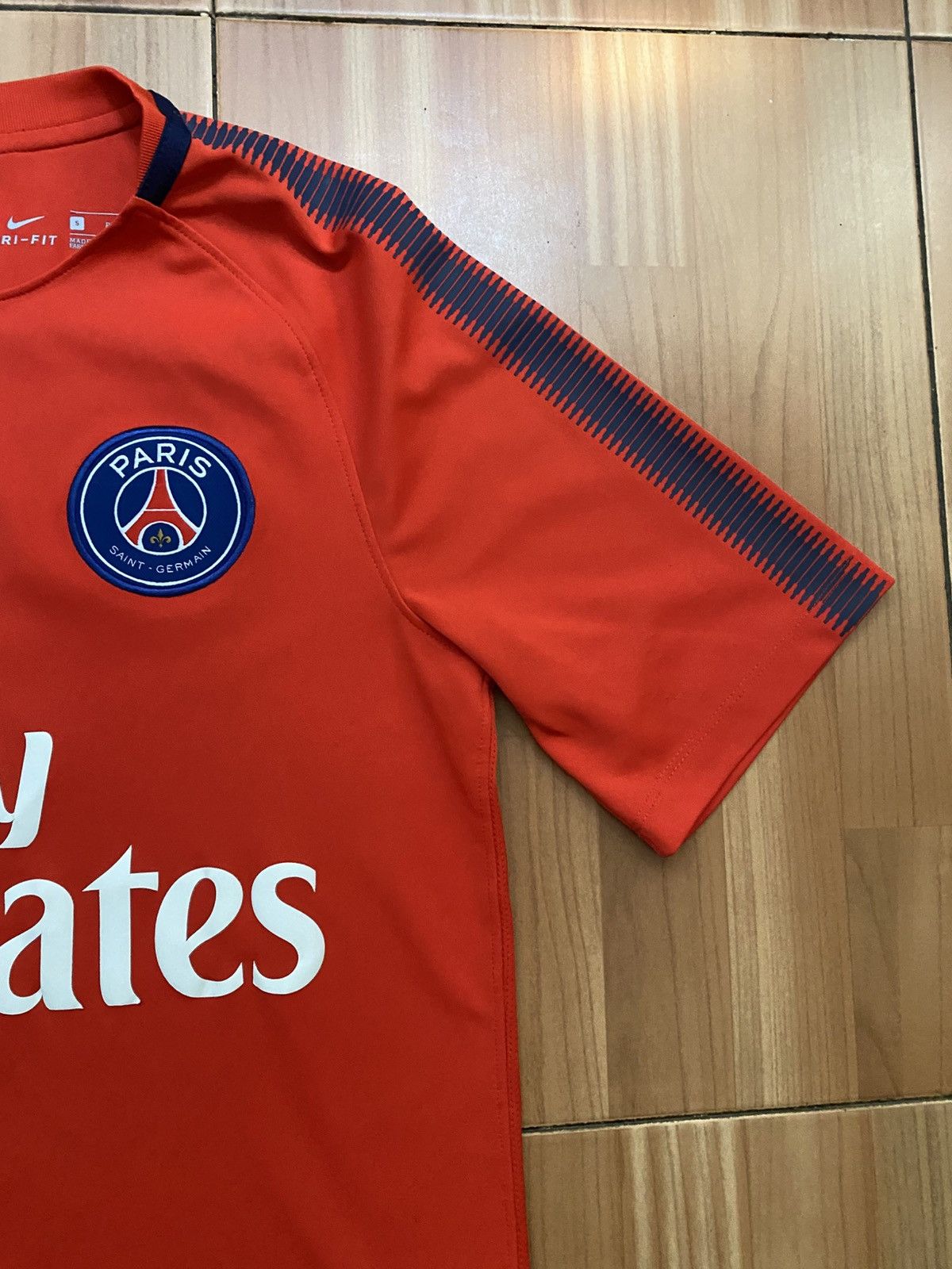 Nike Nike PARIS SAINT GERMAIN 2016 2017 SOCCER JERSEY Size US S / EU 44-46 / 1 - 4 Thumbnail