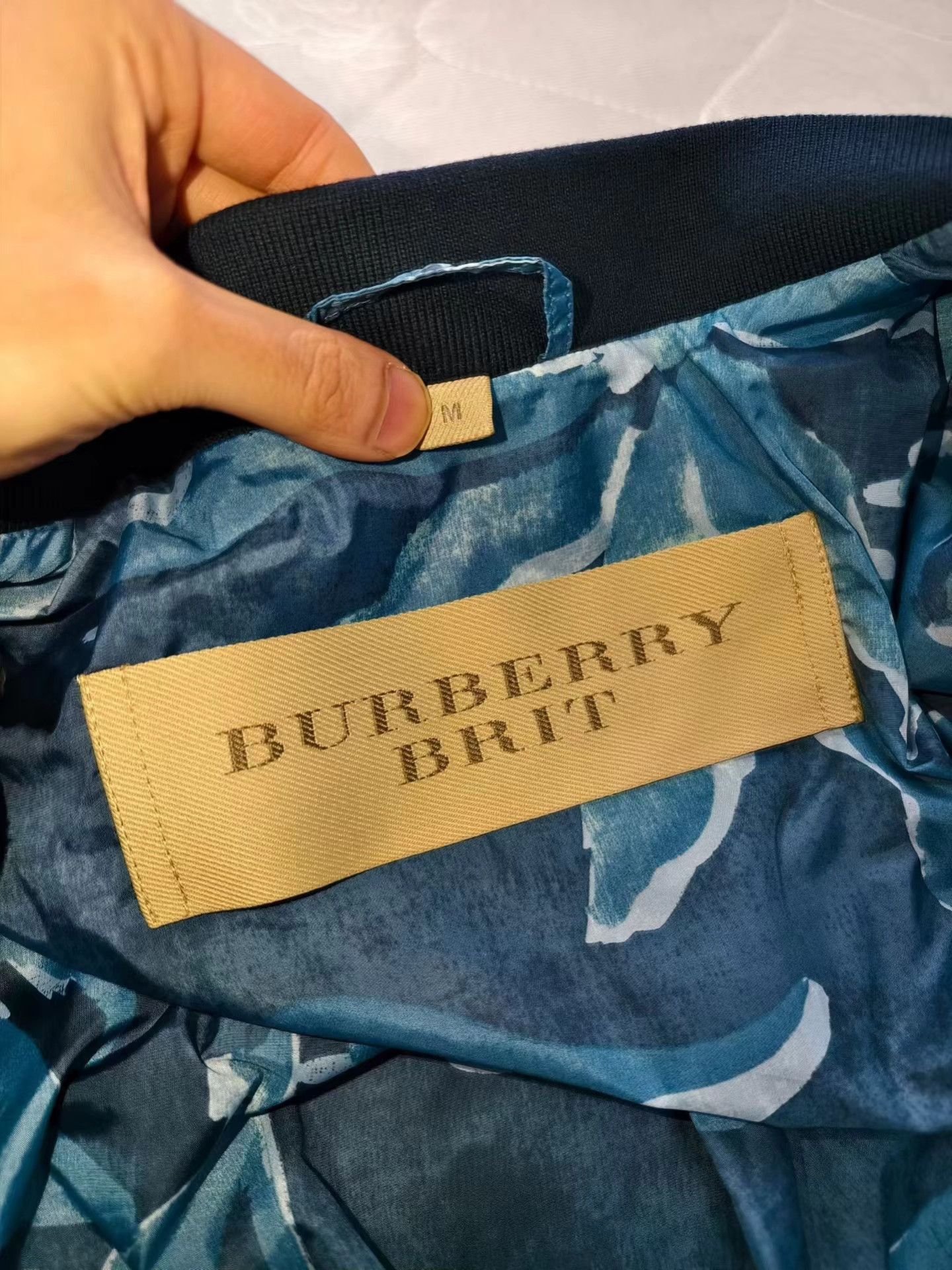 Burberry Burberry floral print bomber jacket Size US M / EU 48-50 / 2 - 5 Thumbnail
