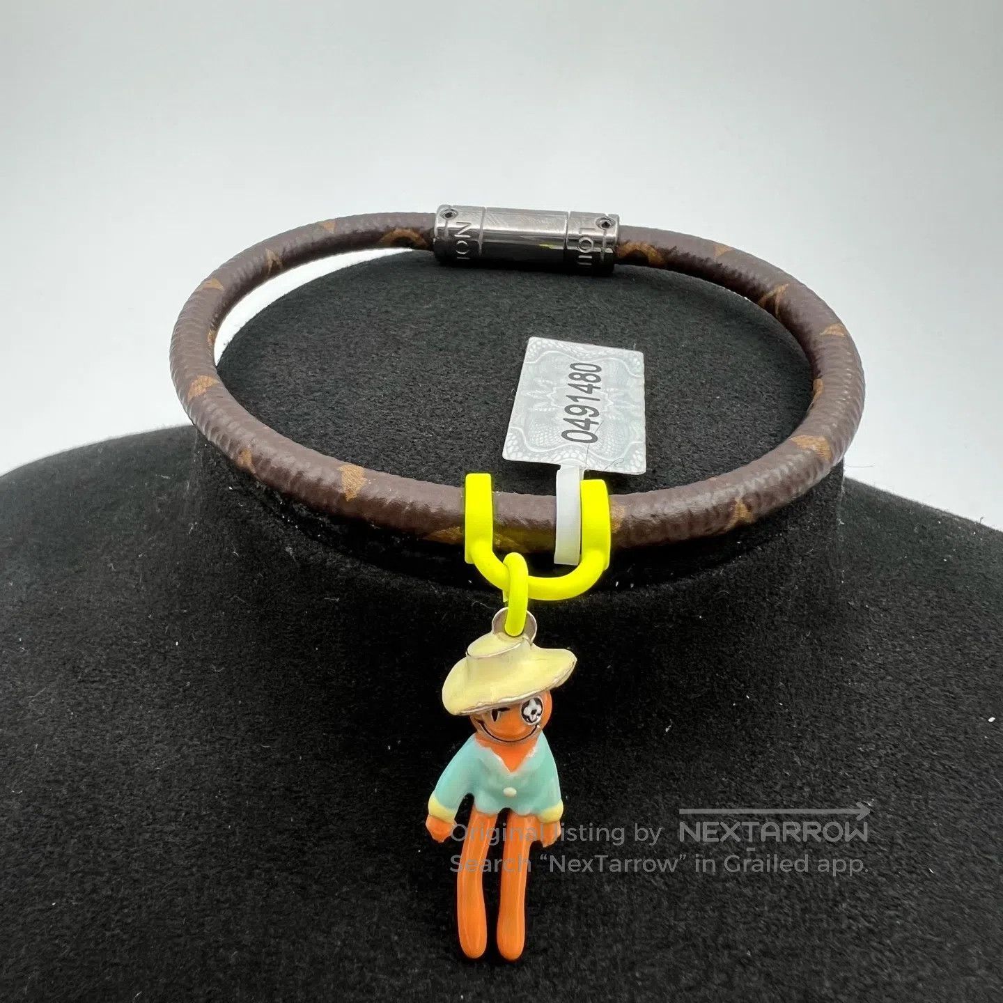 Louis Vuitton Louis Vuitton Straw Man Doll Pendant Bracelet Size ONE SIZE - 3 Thumbnail