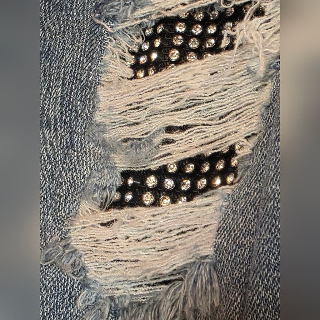 Guess GUESS Rhinestone Distressed Skinny Jeans Brand New Size 24" / US 00 / IT 34 - 3 Thumbnail