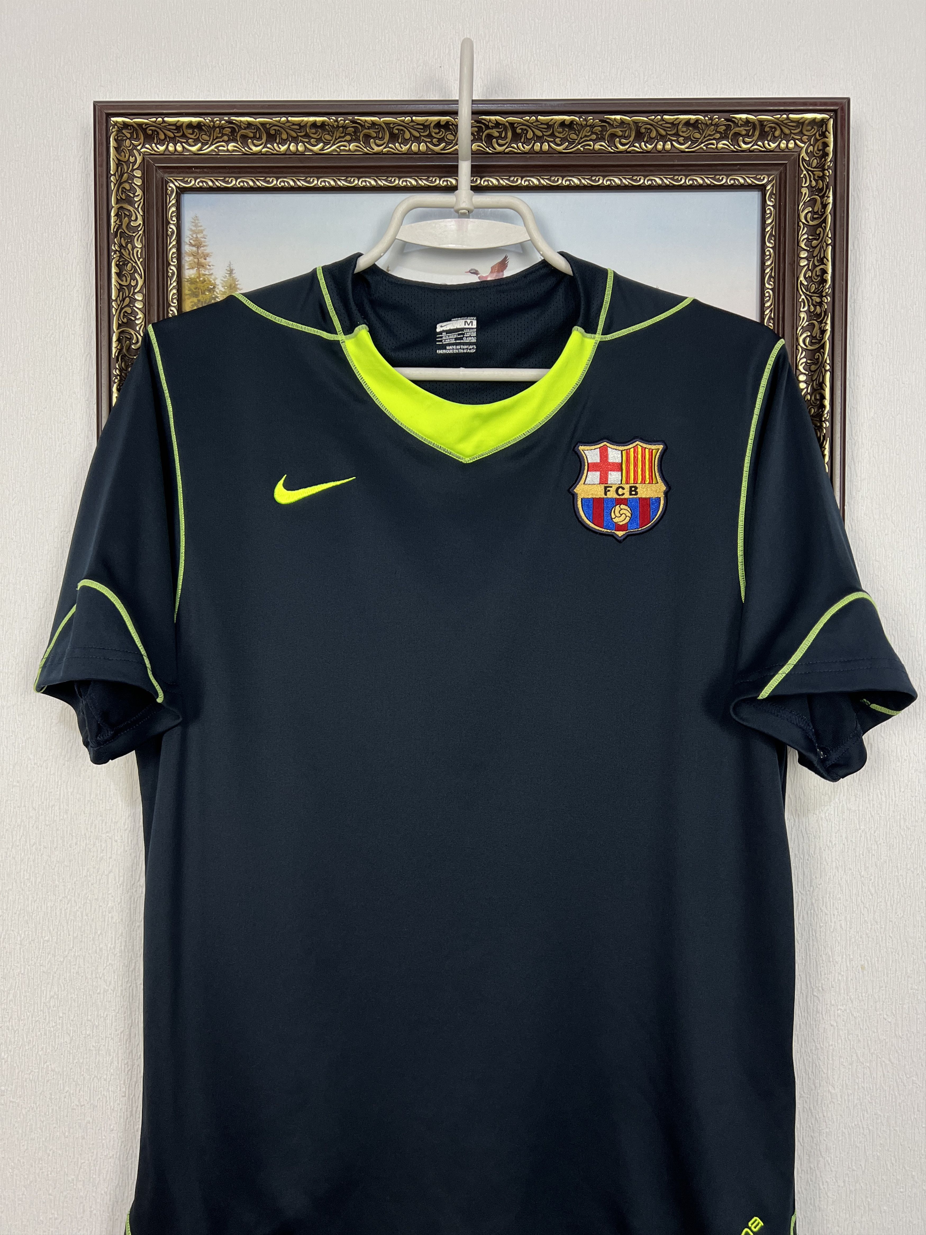 Nike Vintage Nike FC Barcelona Football Shirt Train Tee Jersey Size US M / EU 48-50 / 2 - 2 Thumbnail