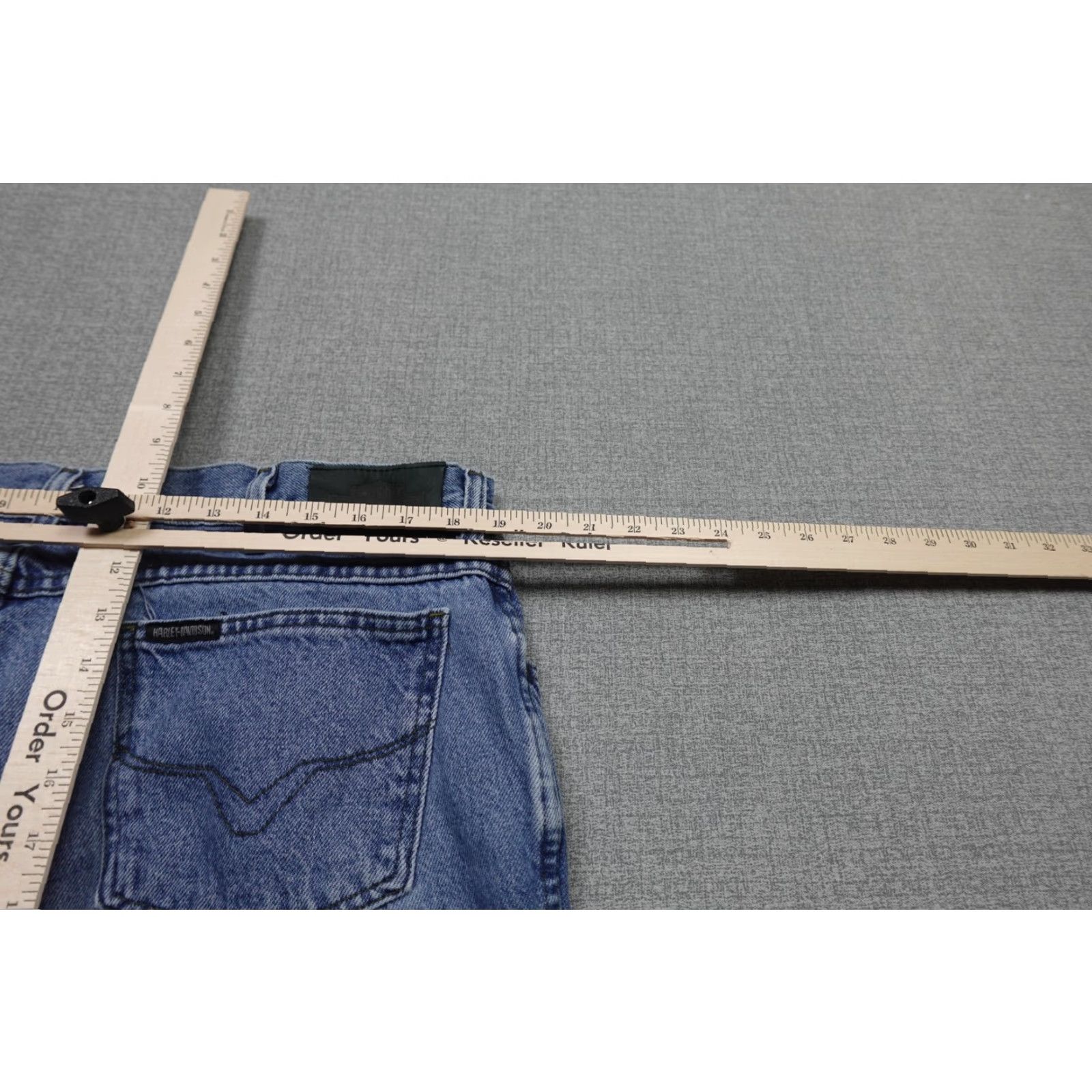 Harley Davidson VINTAGE Harley-Davidson Jeans Mens 40x32 Blue Light Wash Denim Biker Traditional Jeans Mens 40 32 Blue Light Wash Denim Biker Traditional Size US 40 / EU 56 - 7 Thumbnail