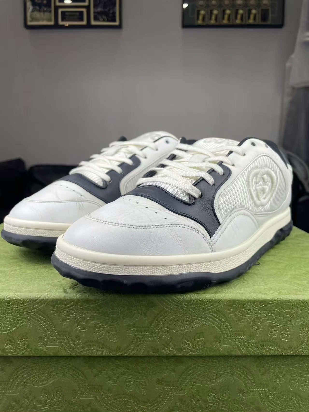 Gucci Gucci Distressed Black Lowtop Sneakers 41 Men Size US 8.5 / EU 41-42 - 1 Thumbnail