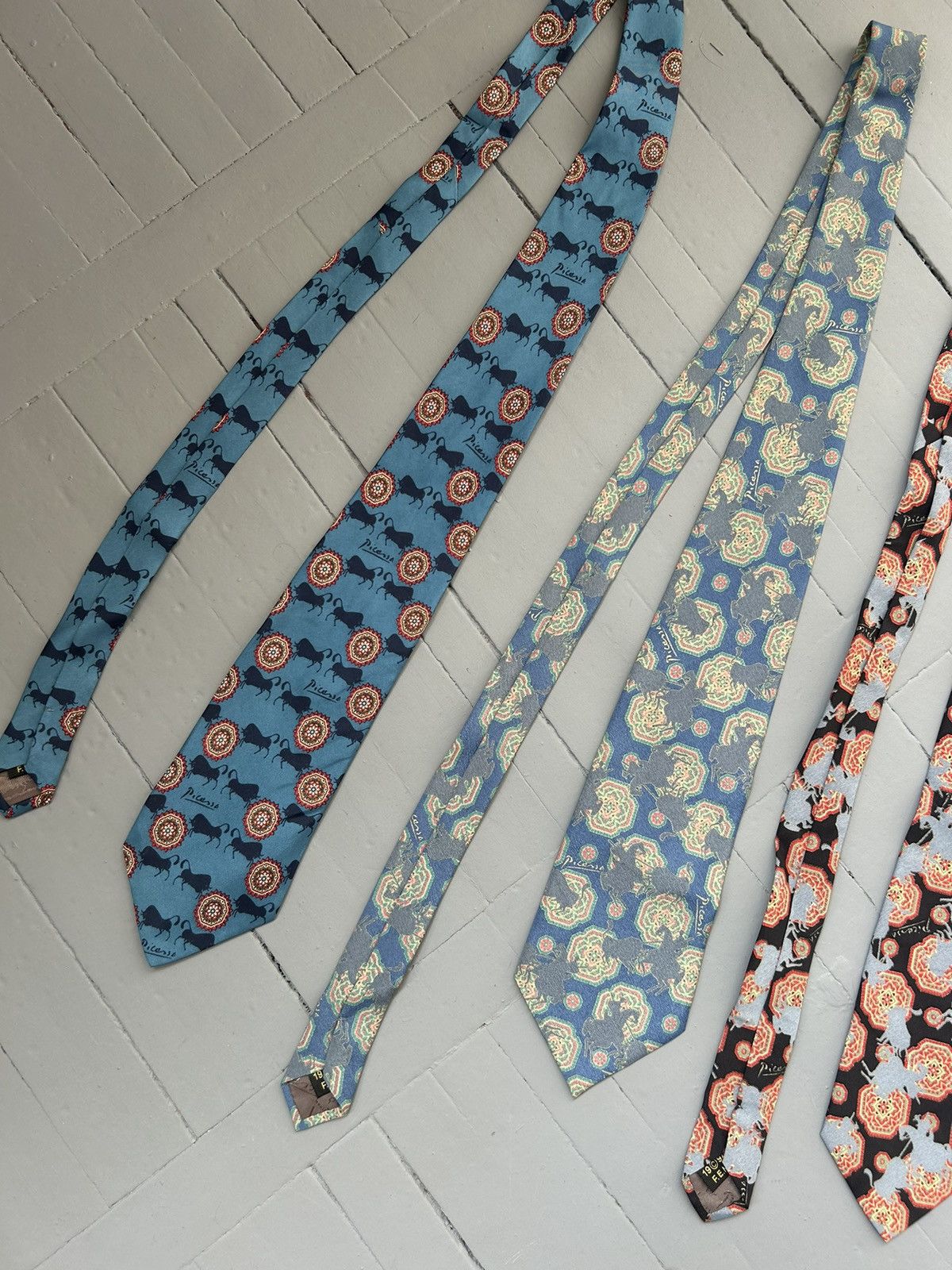 Other Picasso silk tie 3 pieces Size ONE SIZE - 4 Thumbnail