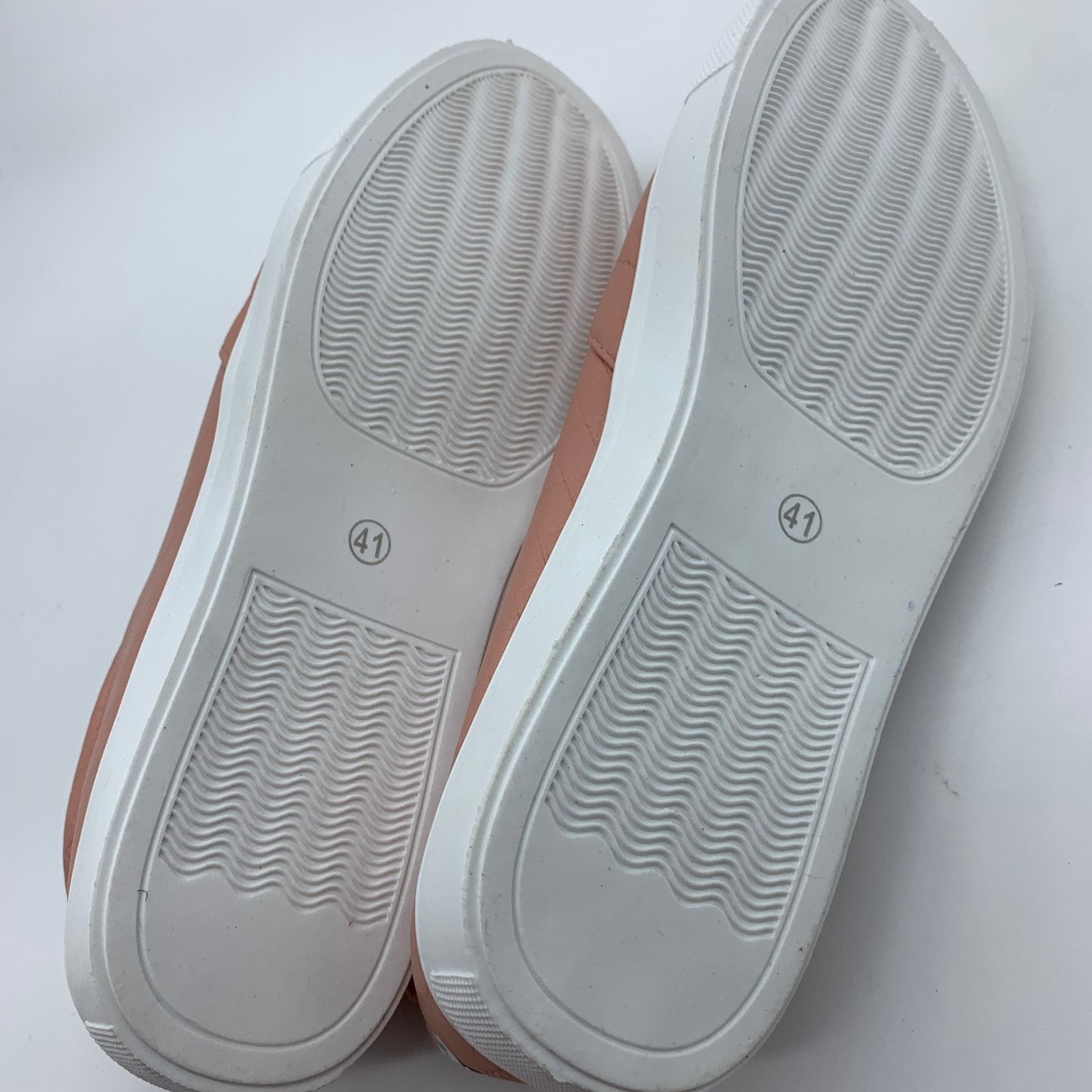 Other Pink Quilted Loafers Women Shoes Size 8.5 Slip On Closed Toe Size US 8.5 / IT 38.5 - 6 Thumbnail