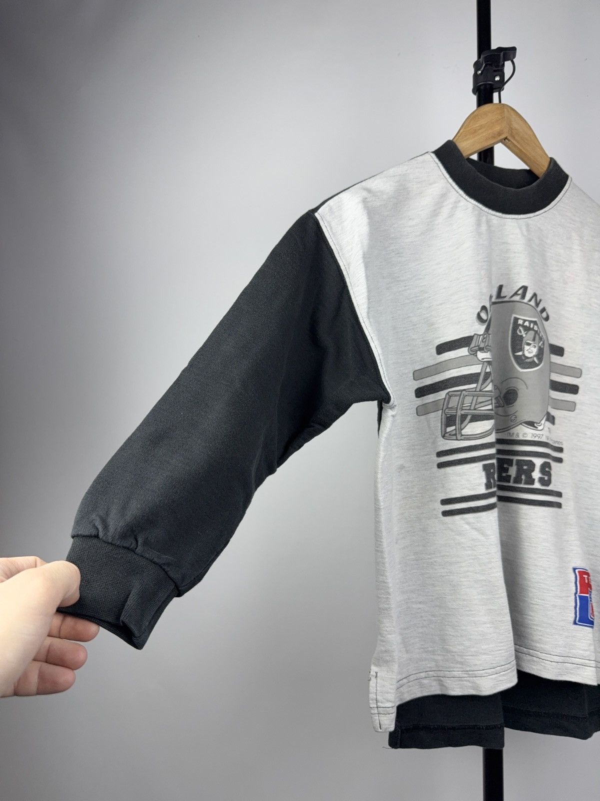 NFL × Vintage 90s Junior Oakland Riders NFL Sweatshirt Boxy 8-9 years Size US XXS / EU 40 - 3 Thumbnail