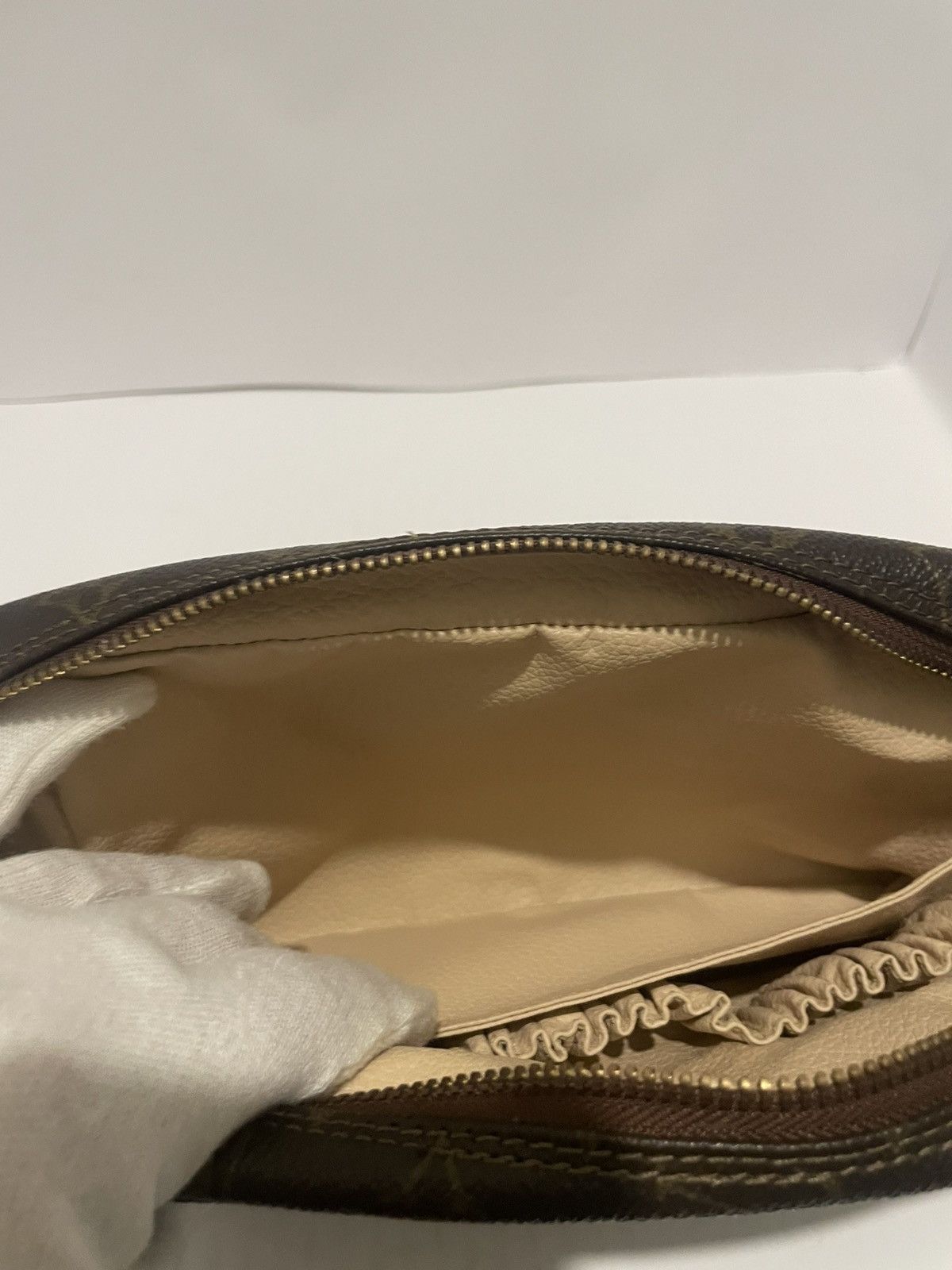 Louis Vuitton Louis Vuitton Trousse Toilette 23 Interno Beige Size ONE SIZE - 15 Thumbnail