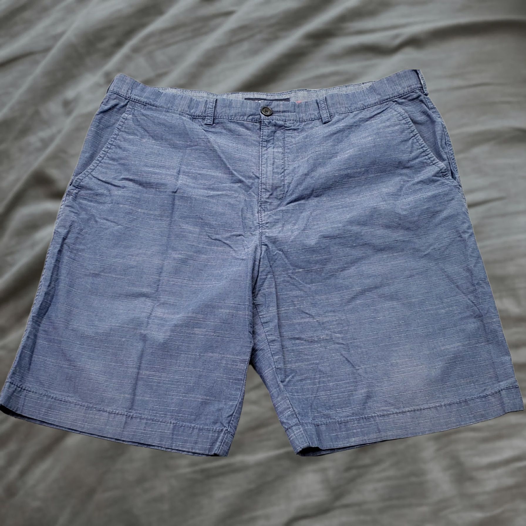 Tommy Hilfiger Tommy Hilfiger Shorts Mens 38 Blue Space Dye Casual Comfort Slash Pockets Space Dye Shorts Mens 38 Blue Size US 38 / EU 54 - 1 Thumbnail