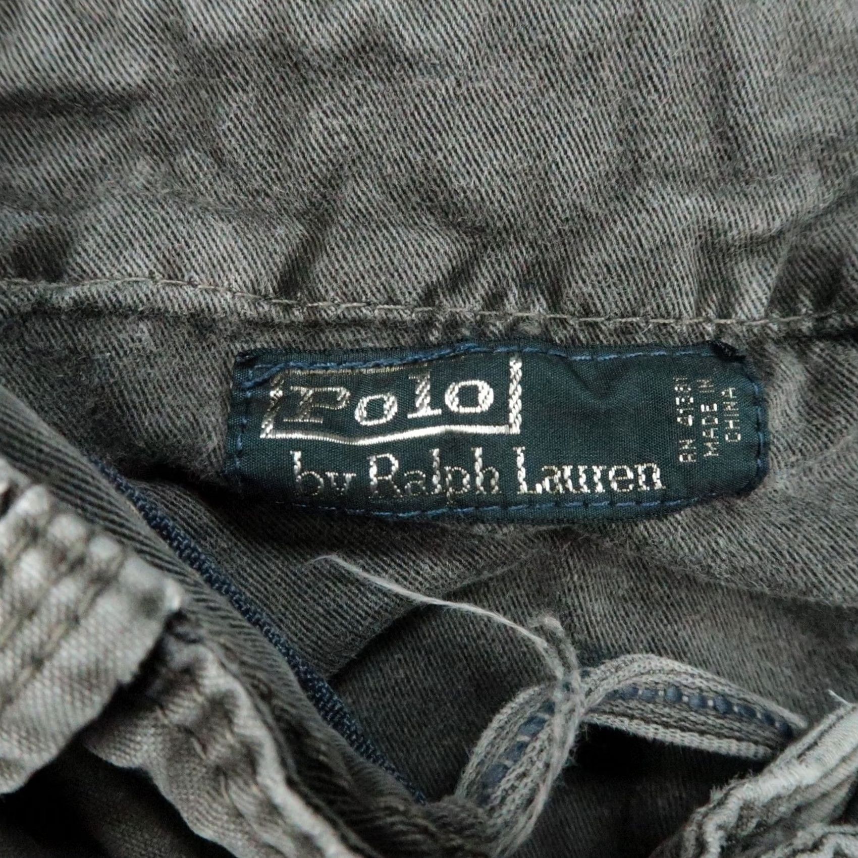 Polo Ralph Lauren Polo Ralph Lauren Shorts Mens 34 Gray Cargo Pocket Distressed VTG Size US S / EU 44-46 / 1 - 2 Thumbnail