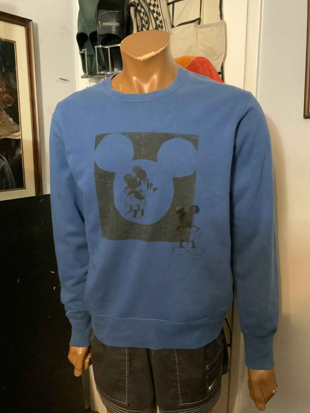 Disney × Mickey Mouse × Uniqlo UT Uniqlo X Kate Gibb X Disney Mickey Mouse Crew Sweatshirt Size US M / EU 48-50 / 2 - 8 Thumbnail