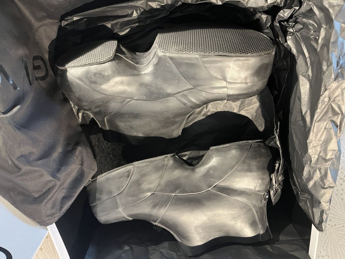 Givenchy Givenchey Show Low boot 9 Rain Rubber Size US 9 / EU 42 - 3 Thumbnail