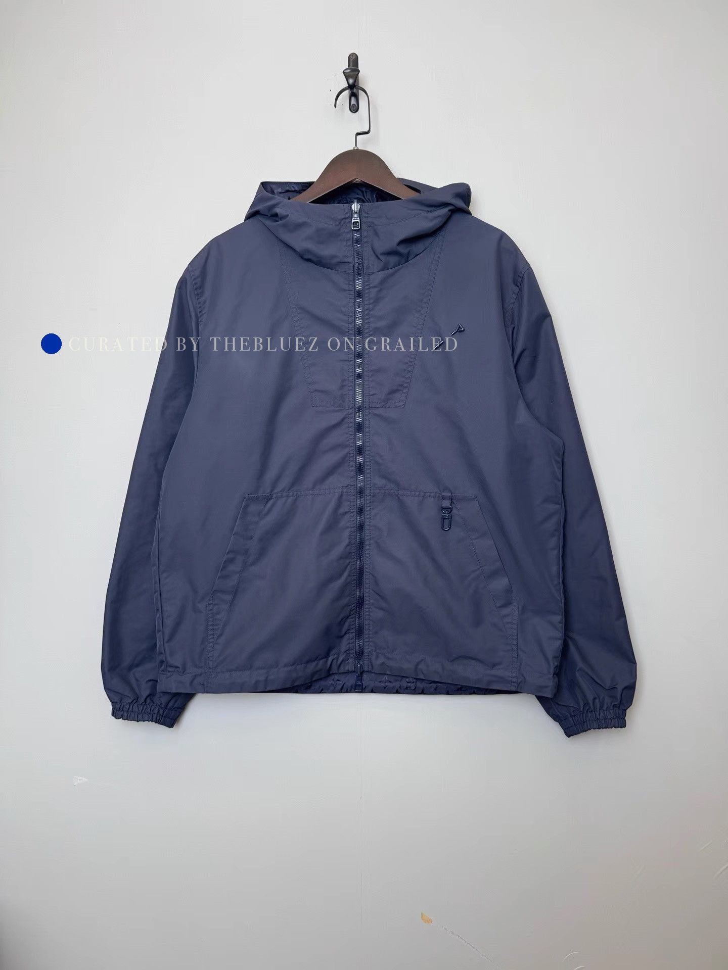 Louis Vuitton 2-Way Windbreaker with Pin Logo Size US M / EU 48-50 / 2 - 1 Thumbnail