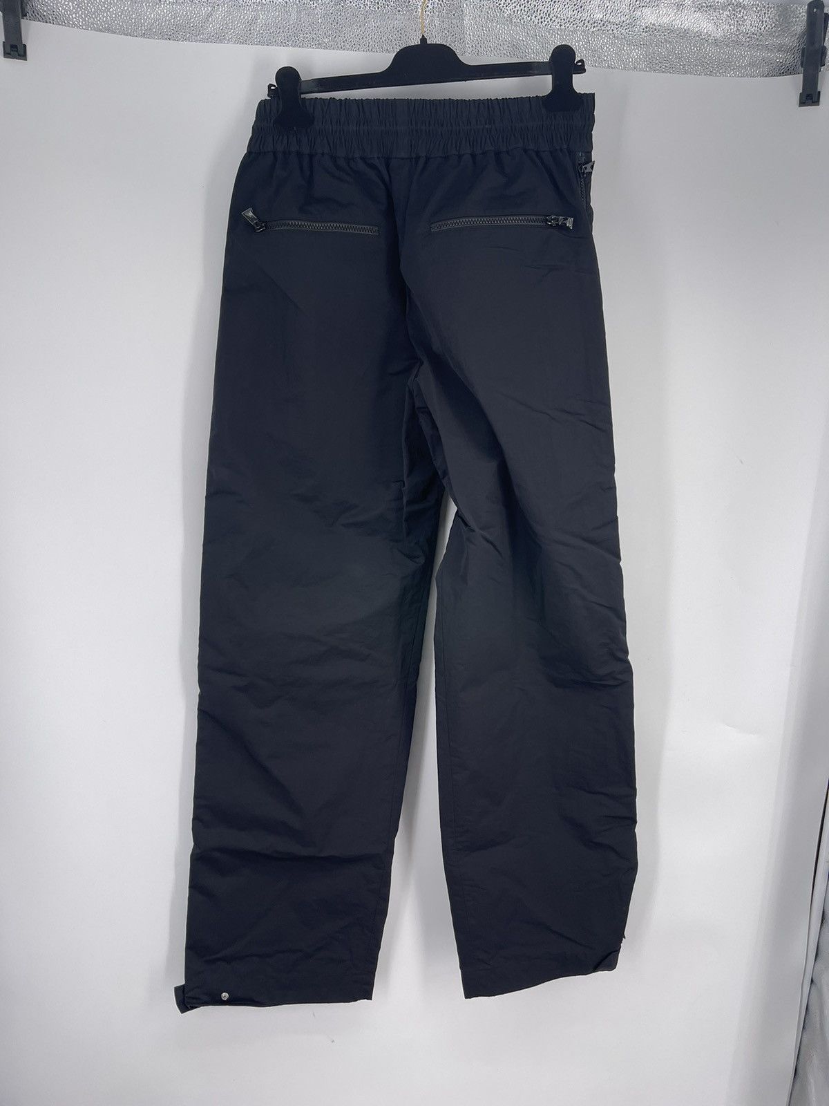 Bottega Veneta CONTRASTING ZIP TECH NYLON TROUSERS Size US 32 / EU 48 - 8 Thumbnail