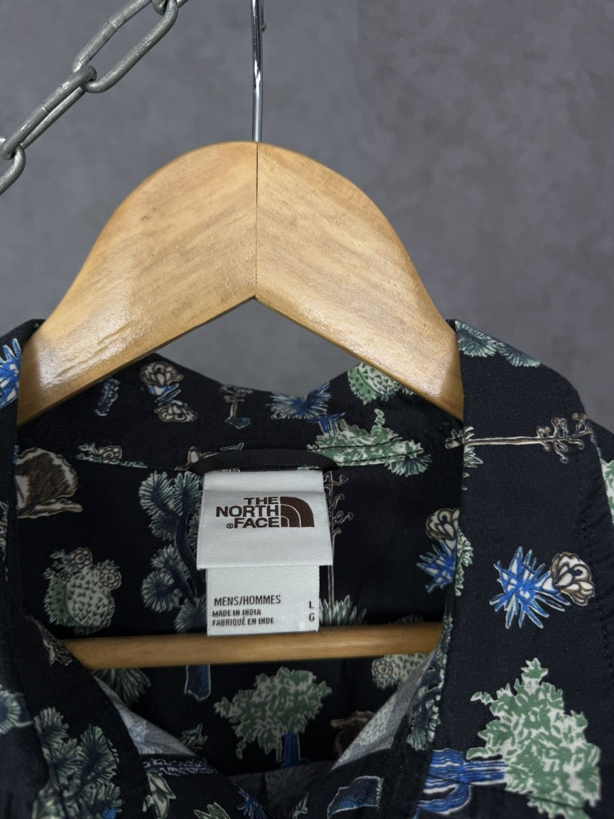 The North Face TNF The North Face outdoor Hawaiian shirt Size US L / EU 52-54 / 3 - 3 Thumbnail