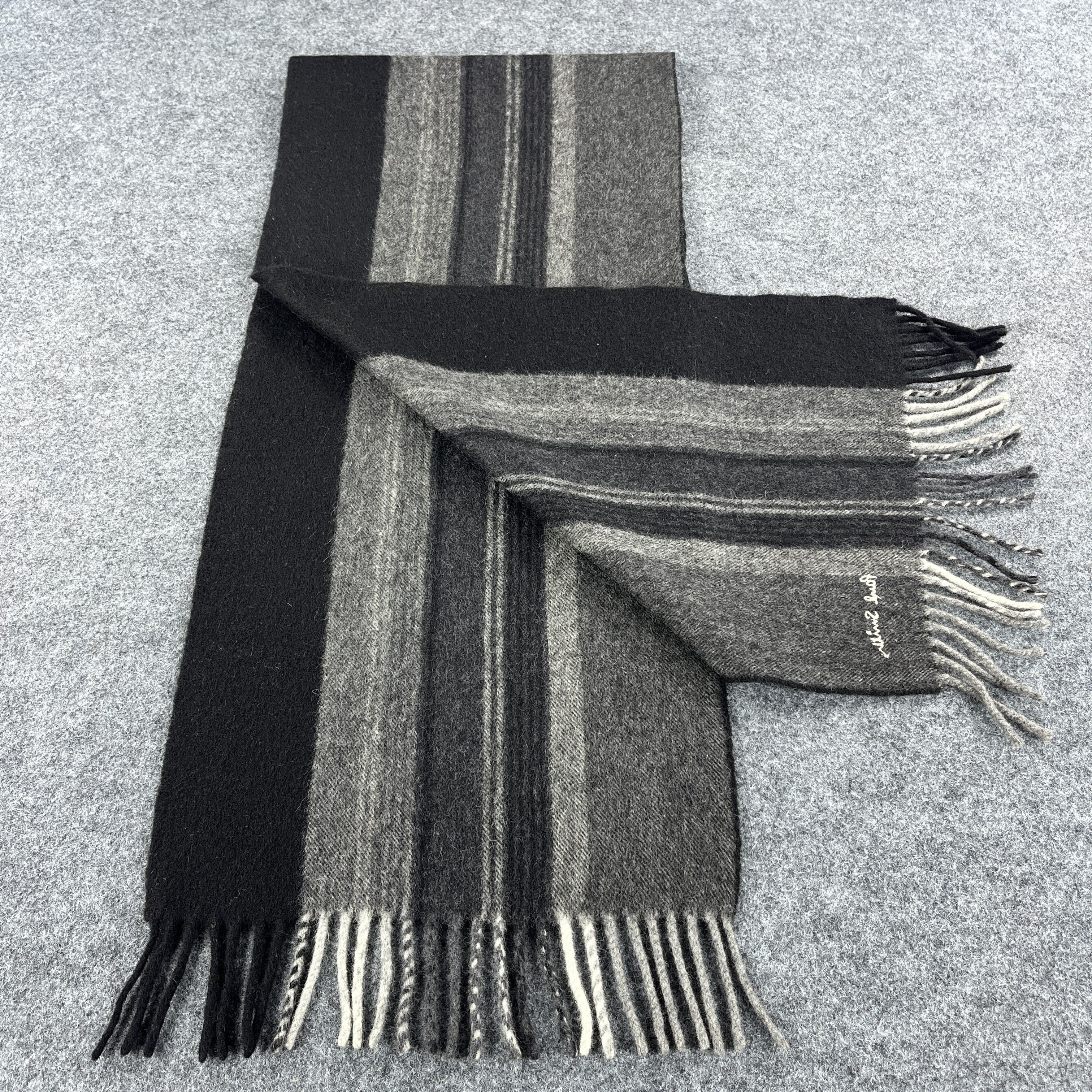 Paul Smith Paul Smith Scarf / Muffler / Neckwear T1380 Size ONE SIZE - 3 Thumbnail