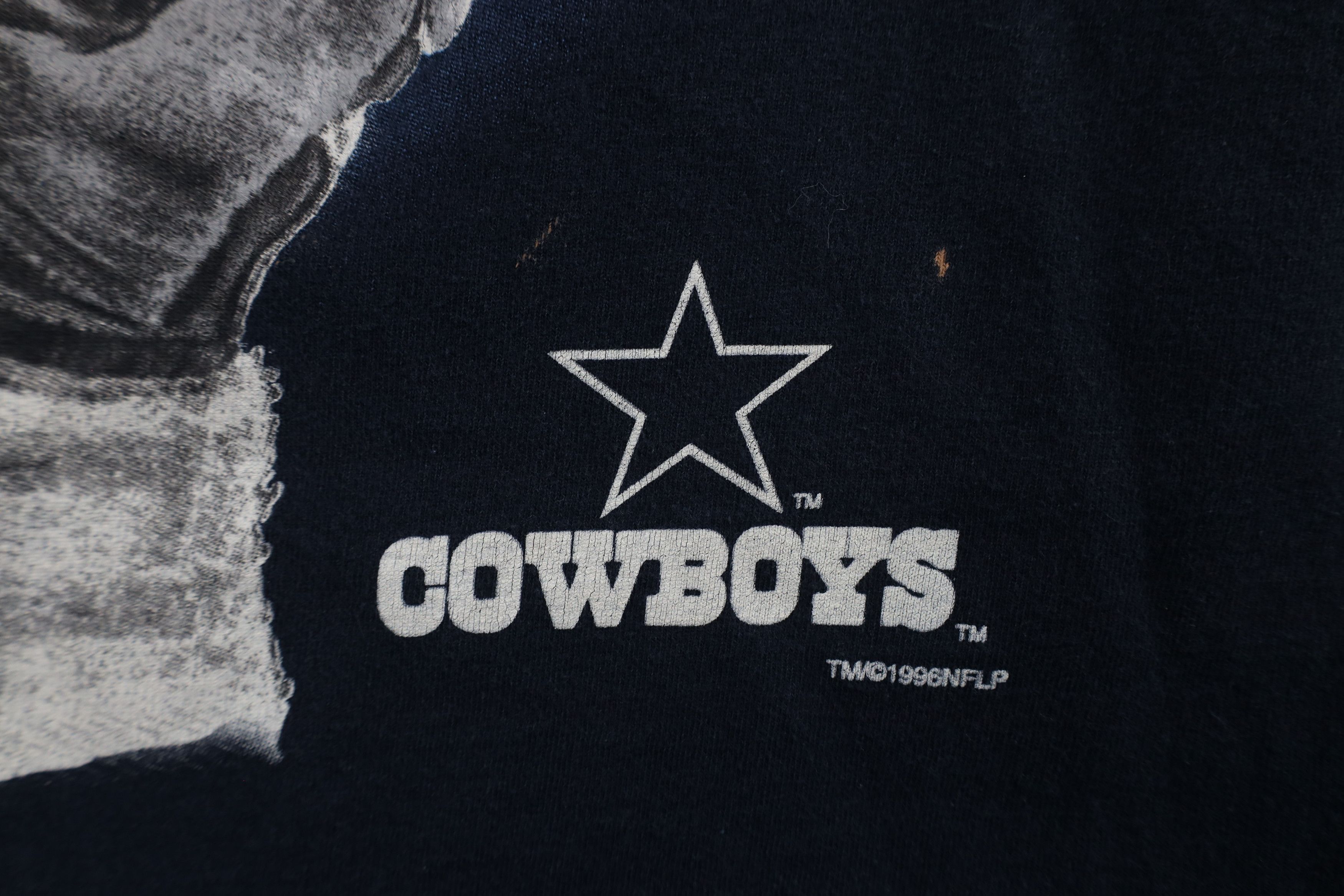 Vintage Vintage 90s Spell Dallas Cowboys Football Helmet T-shirt USA Size US XL / EU 56 / 4 - 5 Thumbnail