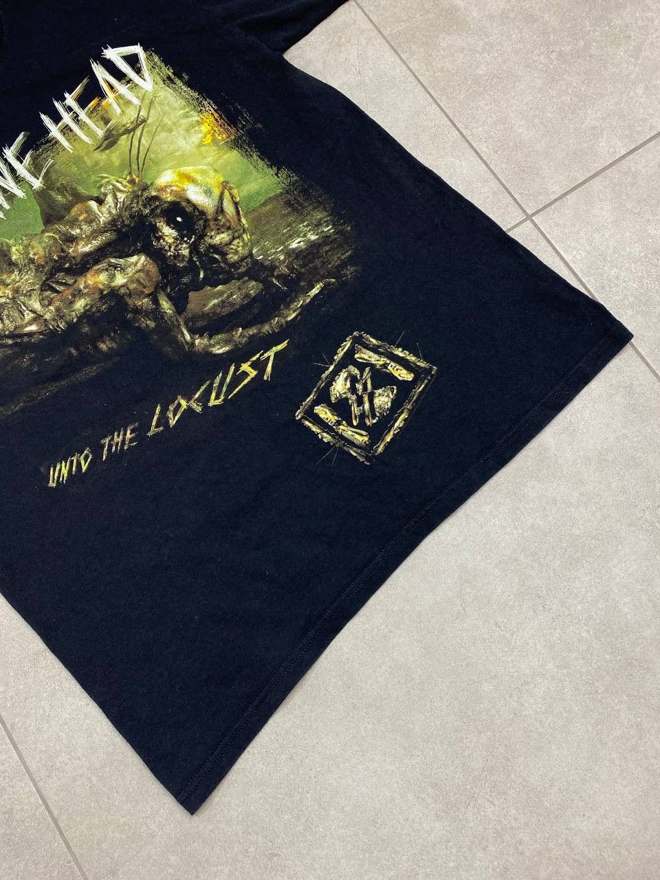 Band Tees Machine Head Unto the Locust Album Promo T-Shirt Size US L / EU 52-54 / 3 - 6 Thumbnail