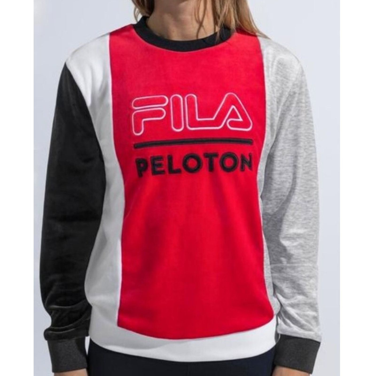 Fila Peloton FILA Limited-Edition Capsule Velour Small A001780 Size S / US 4 / IT 40 - 1 Thumbnail