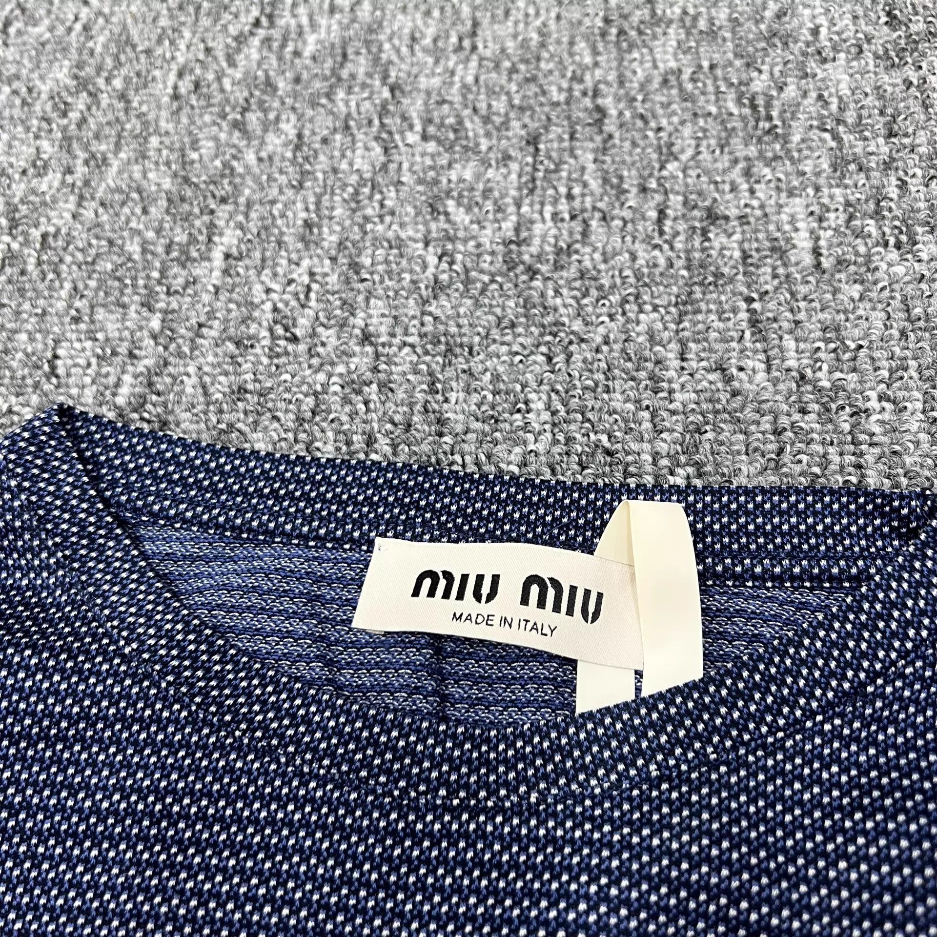 Miu Miu MIU MIU 26 New Logo Striped Blue Long Sleeve Tee Size S / US 4 / IT 40 - 6 Thumbnail