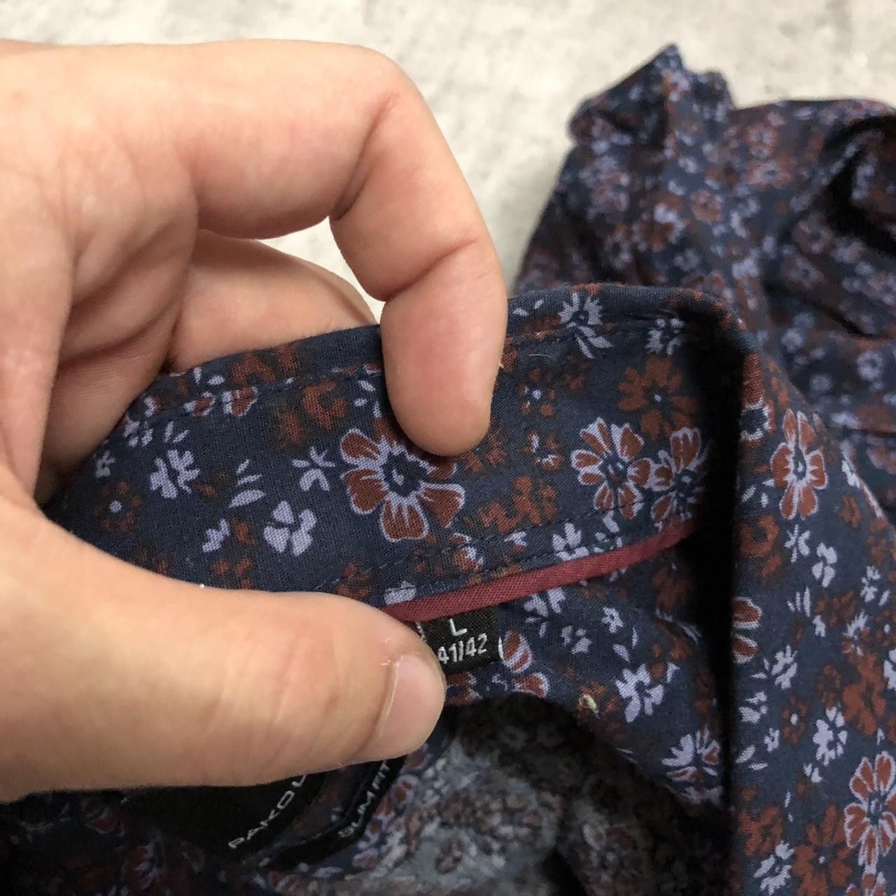 Other Navy and purple floral button-up shirt Size US L / EU 52-54 / 3 - 5 Thumbnail
