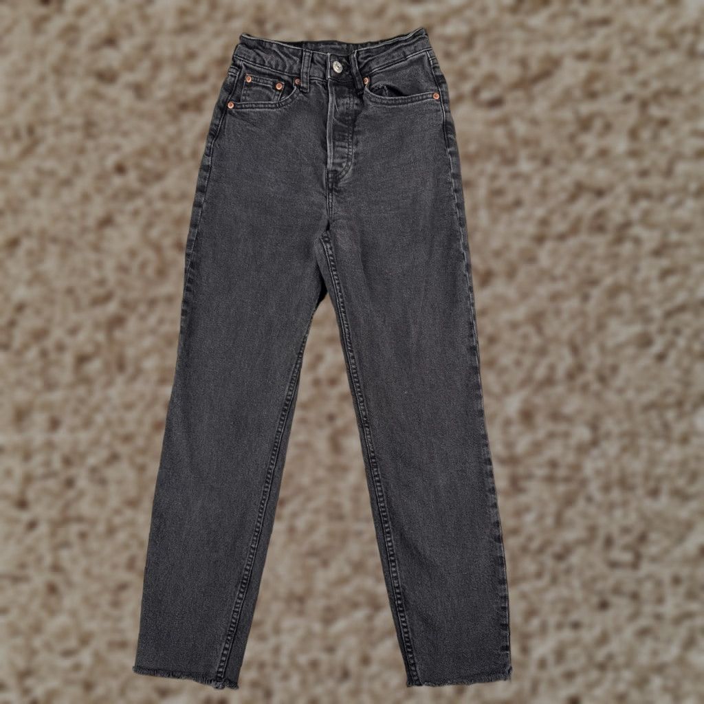 Vintage Divided Jeans Womens 0 Black Denim Tapered Raw Hem Button Fly Cotton Blend 22x25 Mens? Size 25" / US 0 / IT 36 - 1 Thumbnail