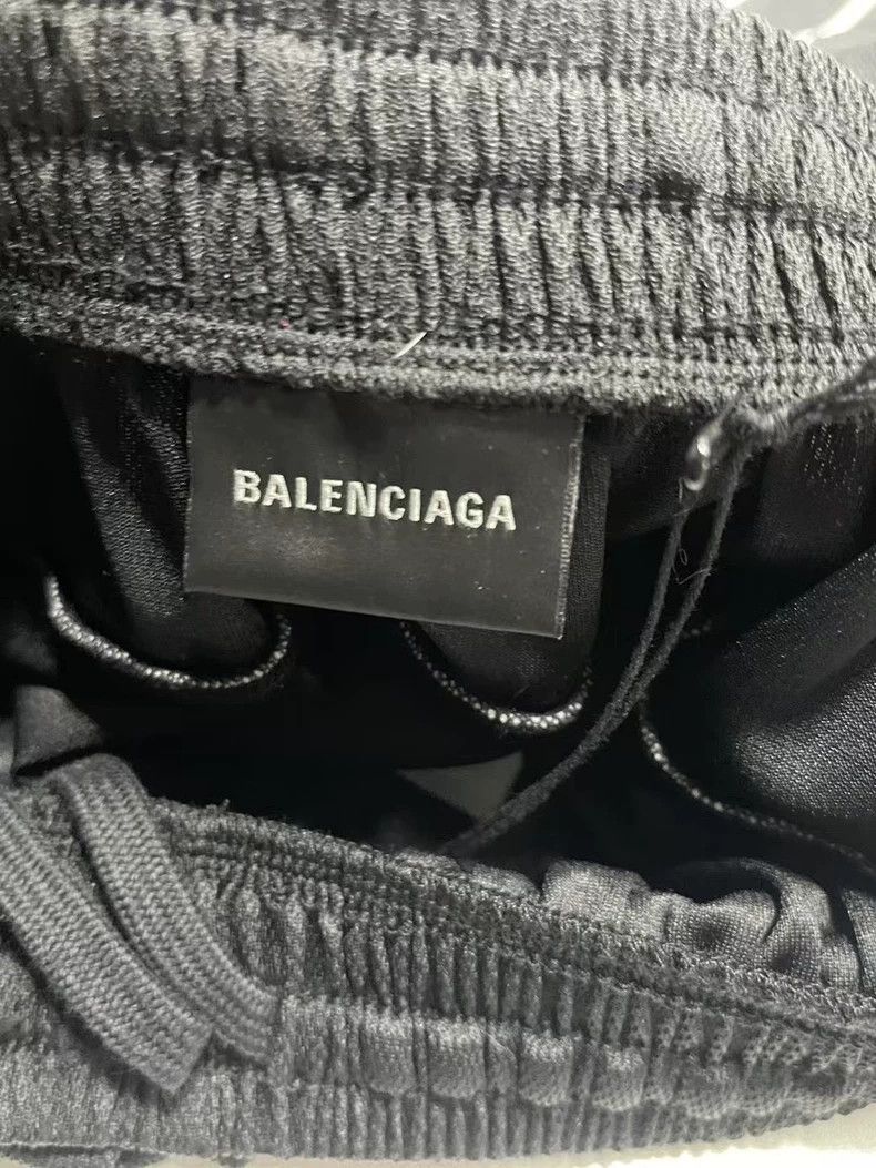 Balenciaga Balenciaga size xxs 3 B Sports Manchester United Soccer Em Size US 28 / EU 44 - 6 Thumbnail
