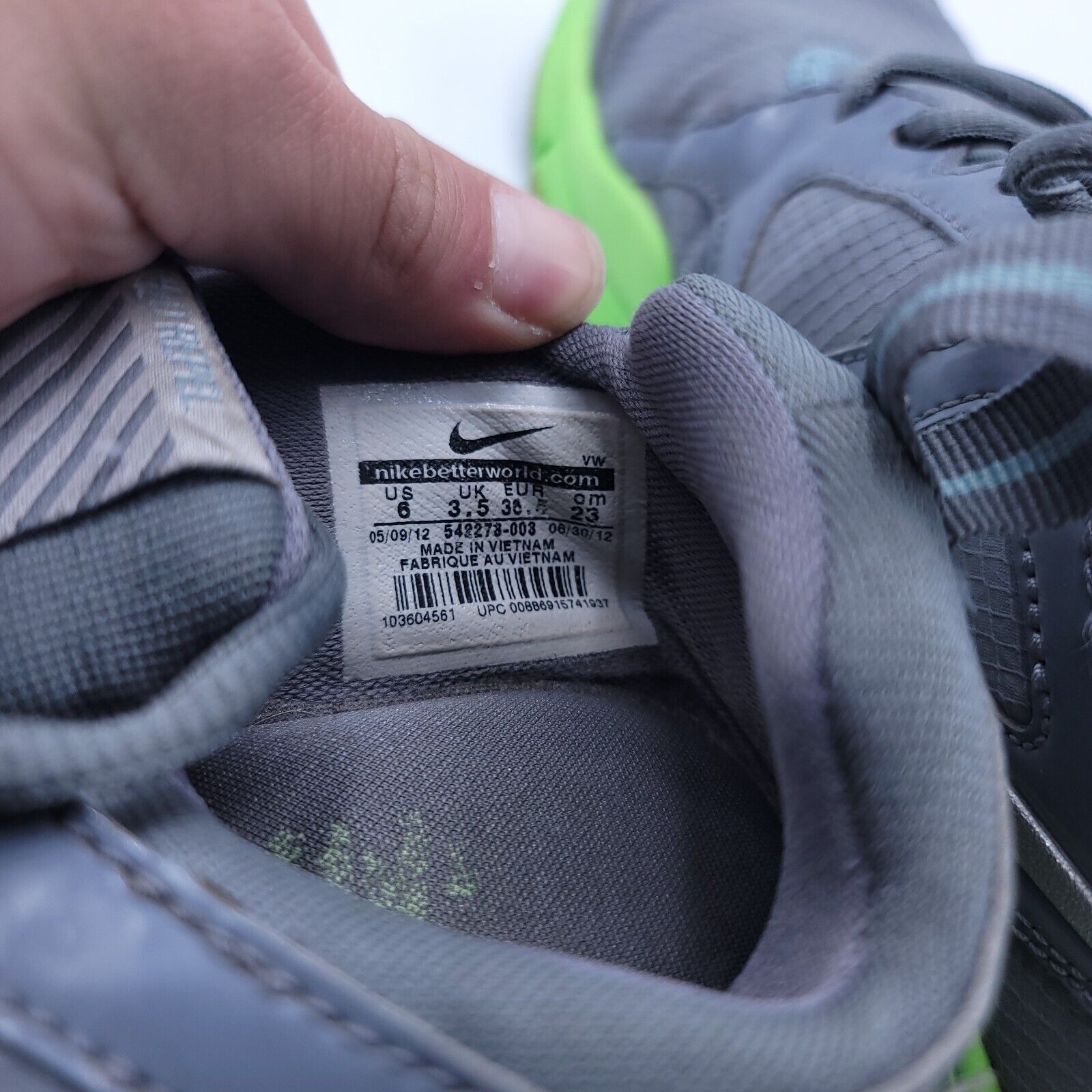 Nike Nike In Season TR2 Shoe Womens Size 6 542278-003 Gray Green Size US 6 / IT 36 - 8 Thumbnail