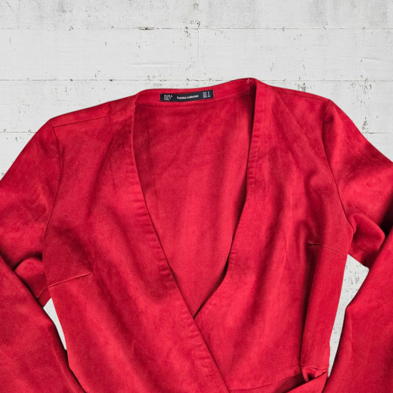Zara Zara Red Faux Suede Deep V Neck Romper Size Small Size 27" / US 4 / IT 40 - 3 Thumbnail