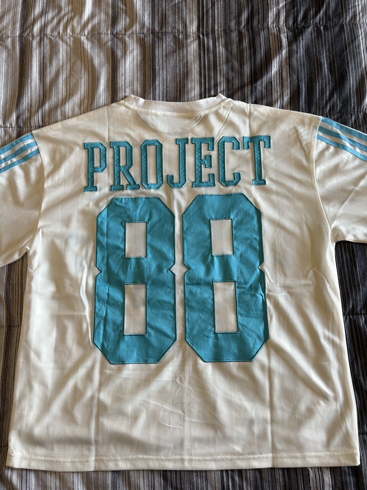 Other Capri 88 running man jersey Size US L / EU 52-54 / 3 - 7 Thumbnail