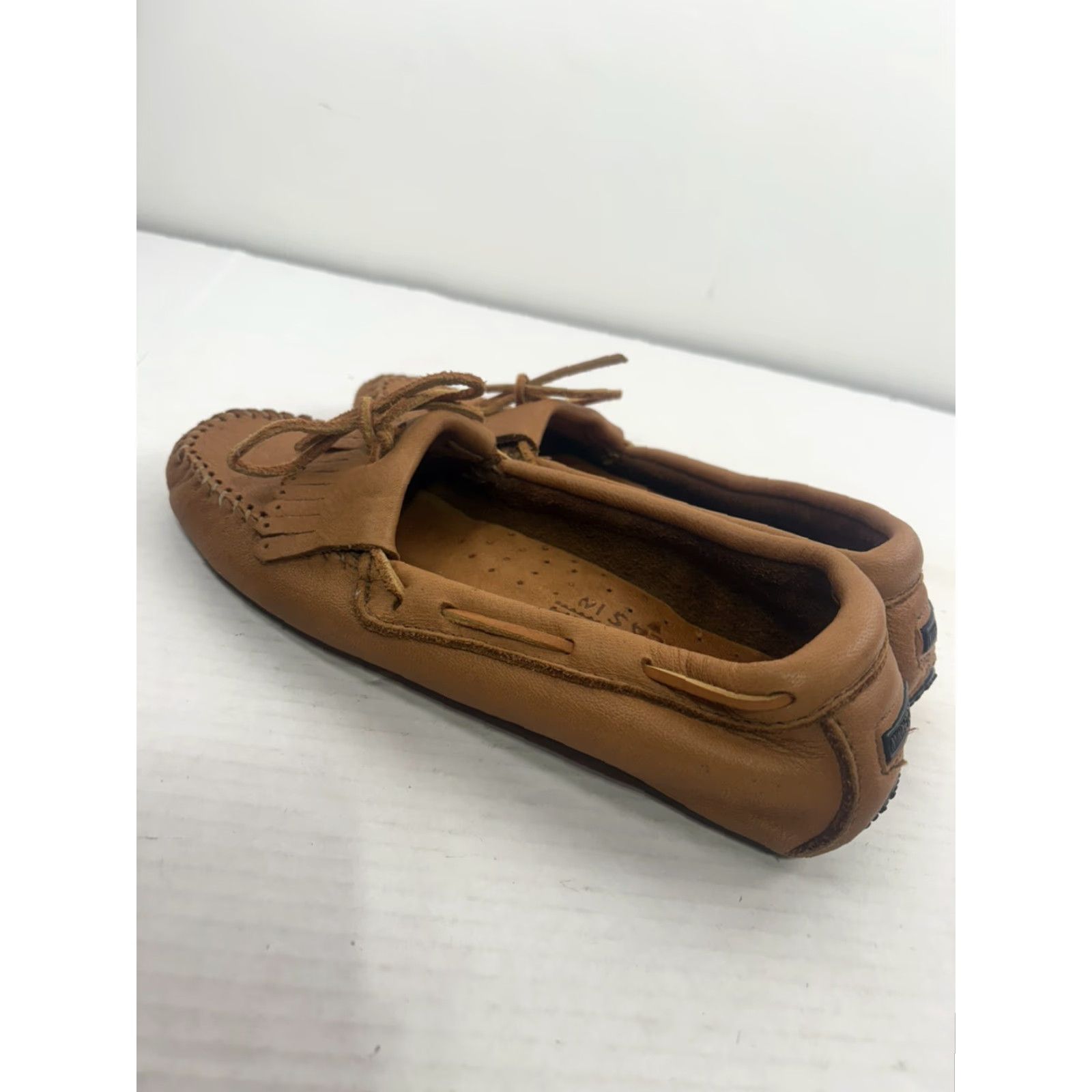 Minnetonka Minnetonka Brown Leather Moccasins Women Size 6 Comfort Casual Bohemian Size US 6 / IT 36 - 5 Thumbnail