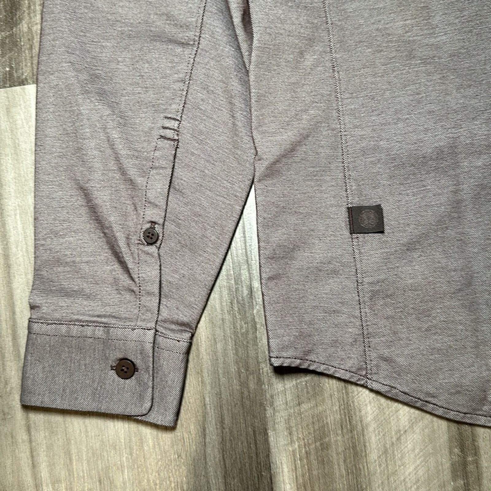 Lululemon Lululemon Commission Long Sleeve Button Down - Small Size US S / EU 44-46 / 1 - 4 Thumbnail
