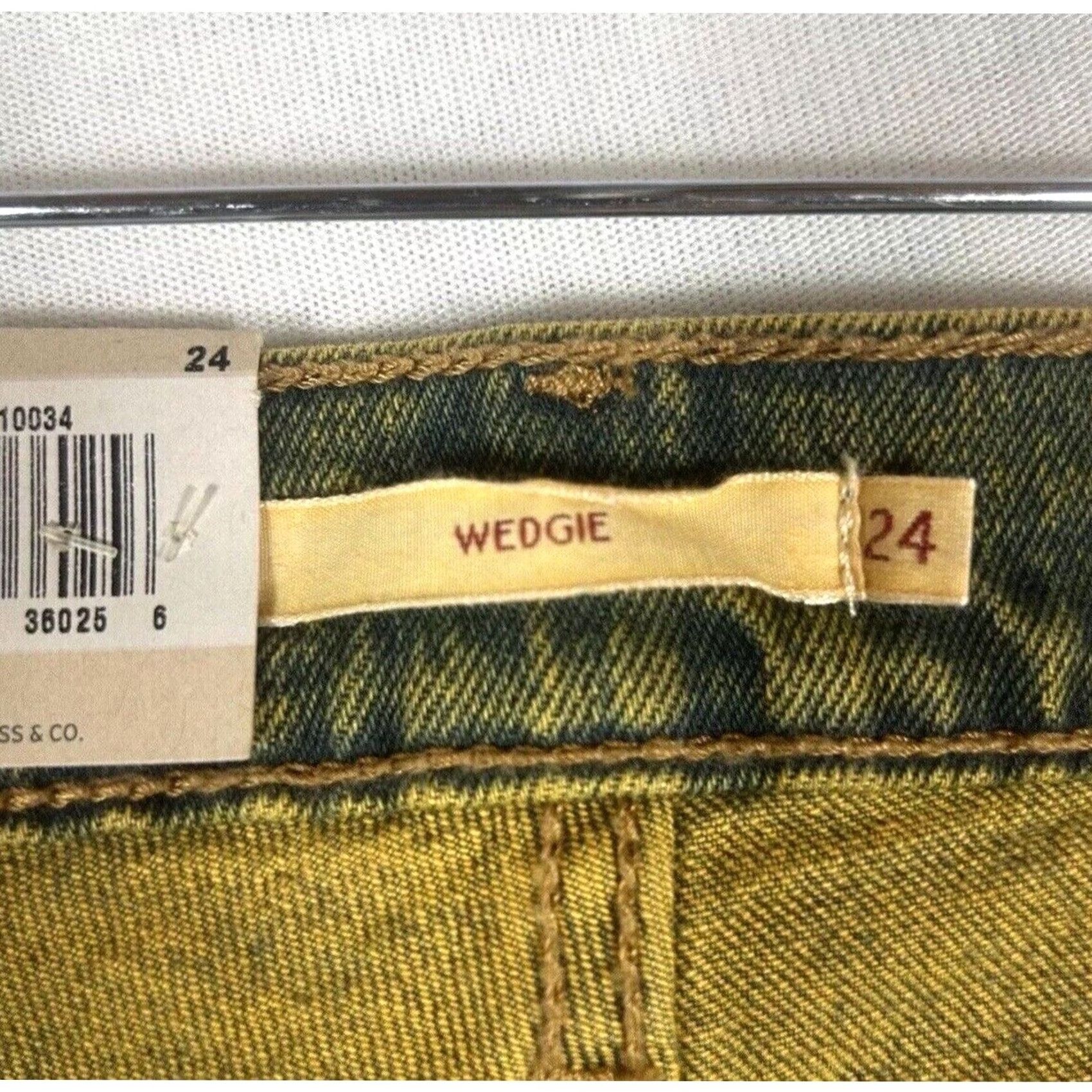 Levi's Levi's Wedgie Icon Jeans Womens 24 Irregular Button Fly Denim NWT Size 42" / US 20 - 3 Thumbnail