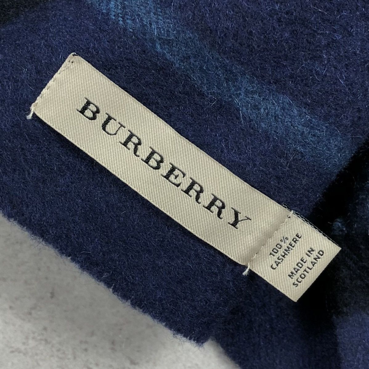 Burberry Burberry Cashmere Snood Scarf Tube Muffler Size ONE SIZE - 23 Thumbnail