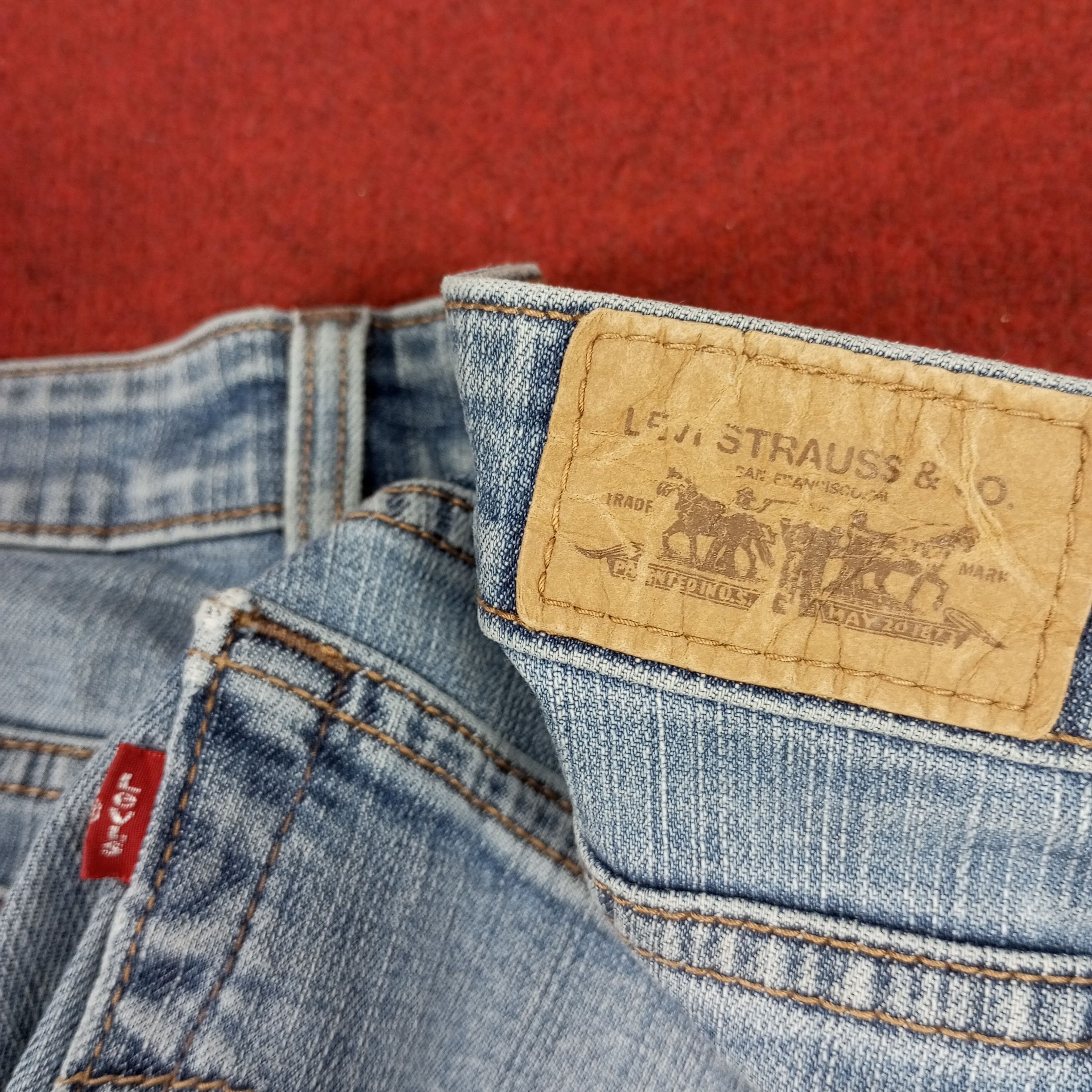Levi's × Vintage Levis Streetwear Style Boot Cut Distressed Jeans Size 32" / US 10 / IT 46 - 14 Thumbnail