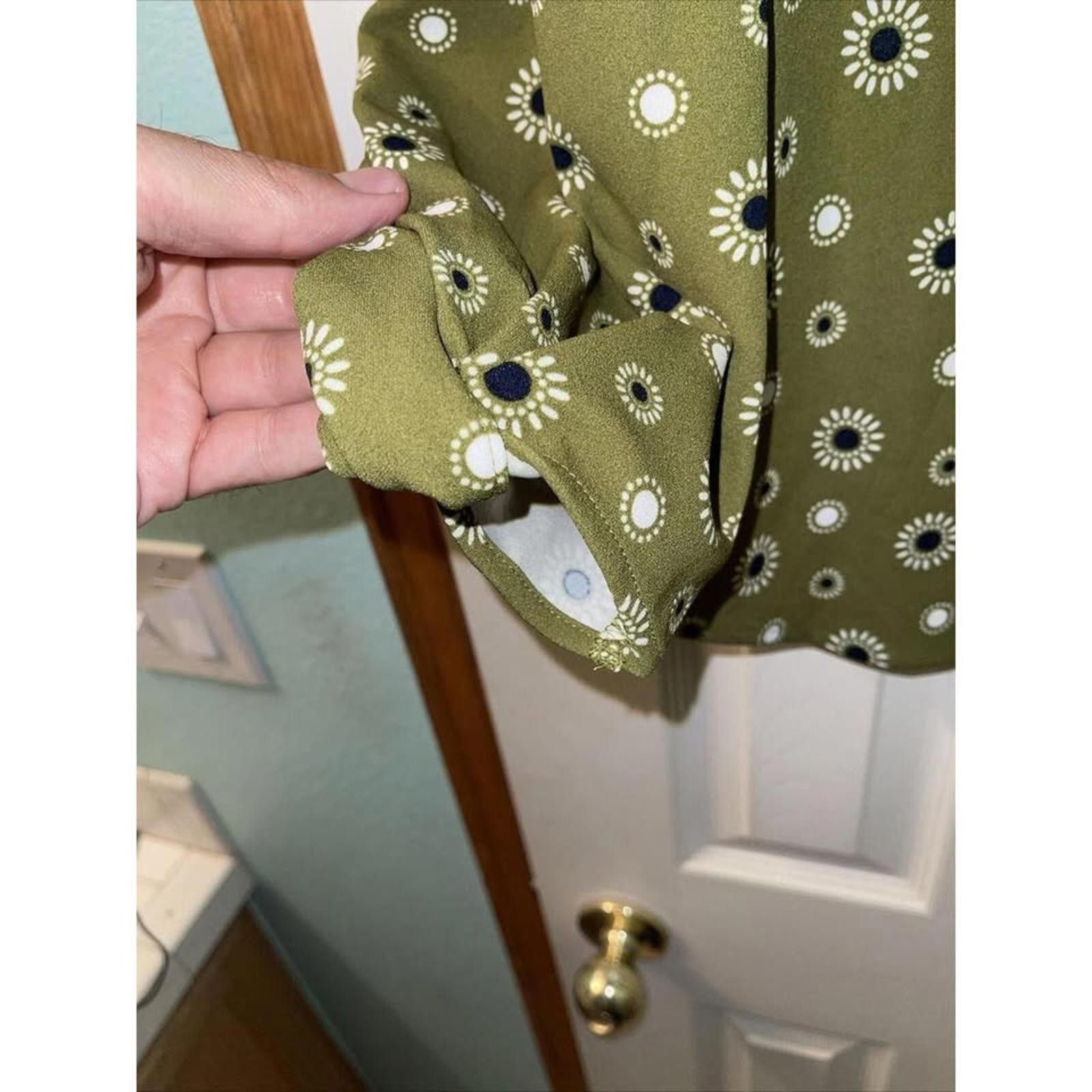 Other Ann Taylor Green Floral Print Long Sleeve Top - Size S Size S / US 4 / IT 40 - 5 Thumbnail