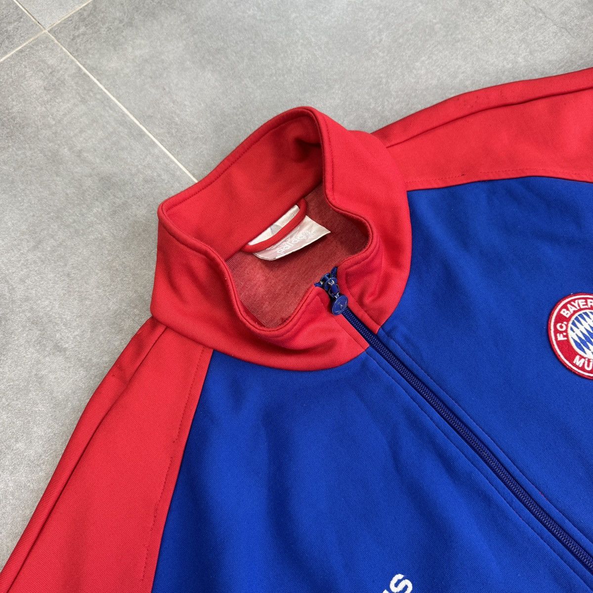 Adidas Vintage Adidas FC Bayern Munich 1993/1995 Soccer Jacket Size US L / EU 52-54 / 3 - 10 Thumbnail