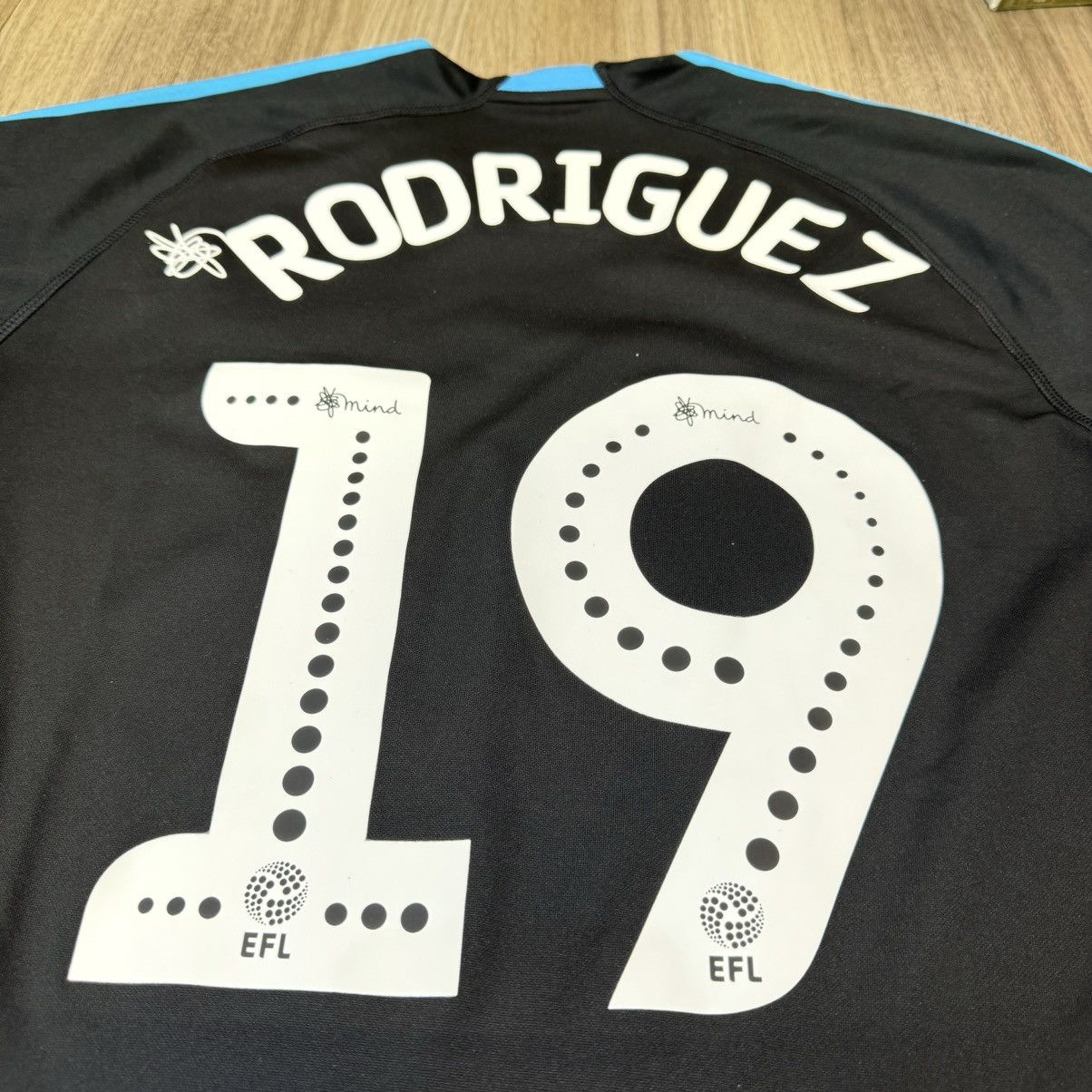 Puma West Bromwich 18/19 third away #19 Rodriguez Size US M / EU 48-50 / 2 - 4 Thumbnail
