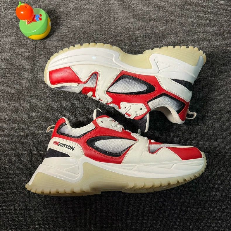 Louis Vuitton Louis Vuitton Run Away Pulse Sneakers Size 9-2506 Size US 9 / EU 42 - 4 Thumbnail