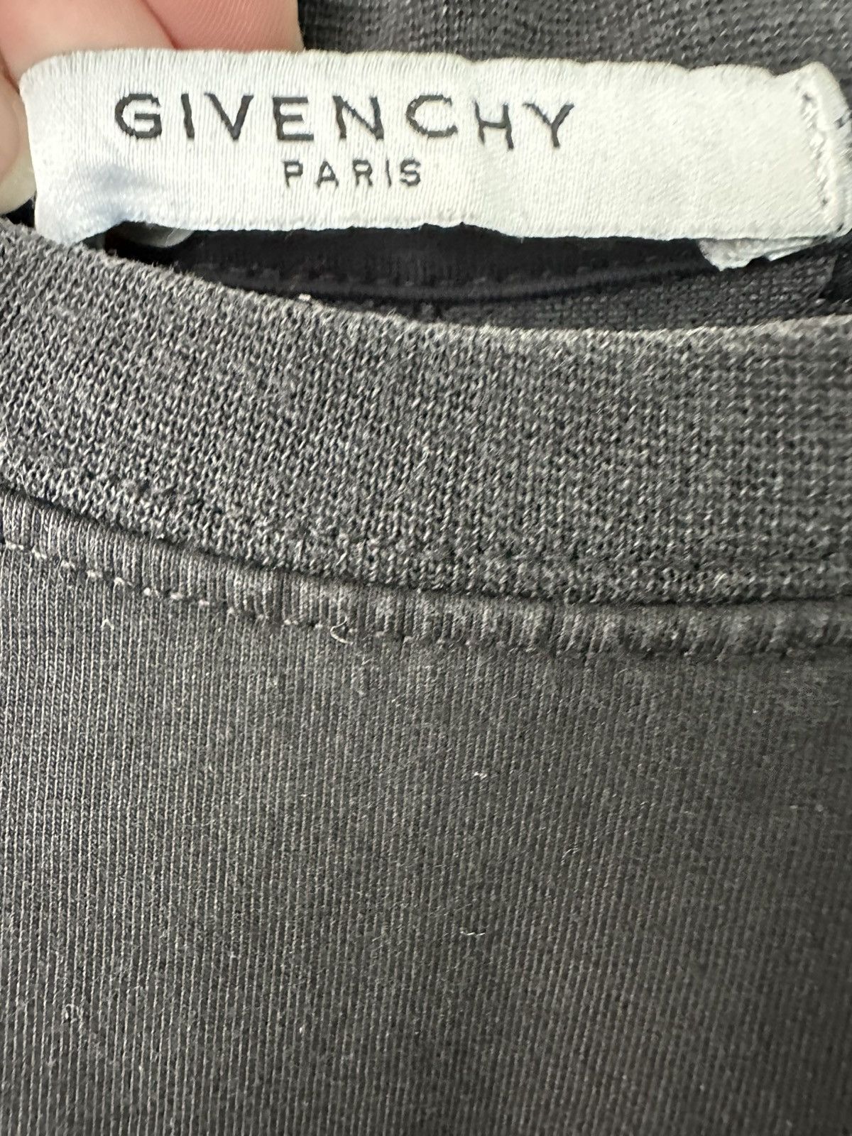 Givenchy Givenchy Tisci distressed logo T-shirt Size US S / EU 44-46 / 1 - 2 Thumbnail