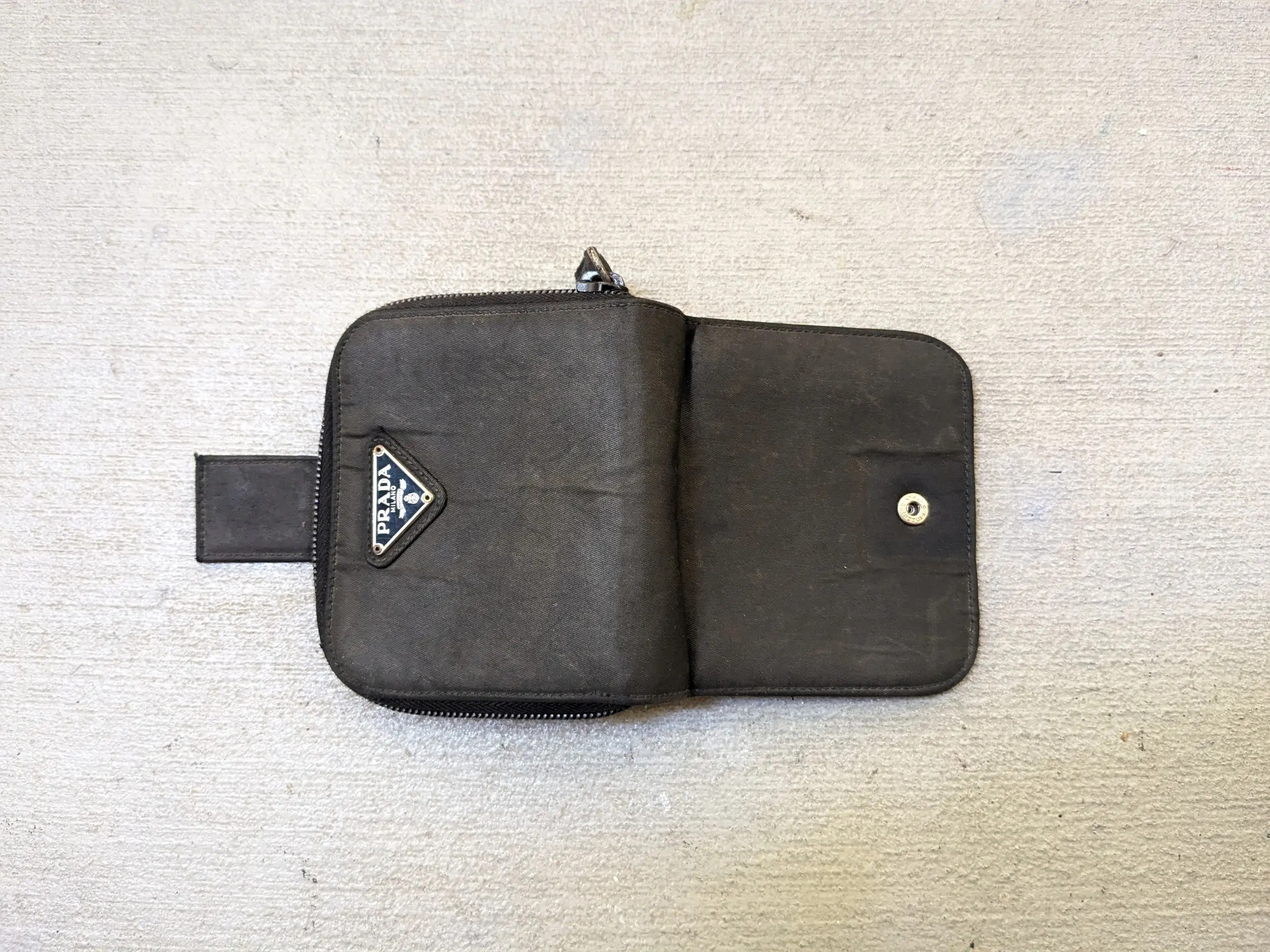 Prada Prada Wallet Black Saffiano Leather Bifold Cardholder Y2K Size ONE SIZE - 9 Thumbnail