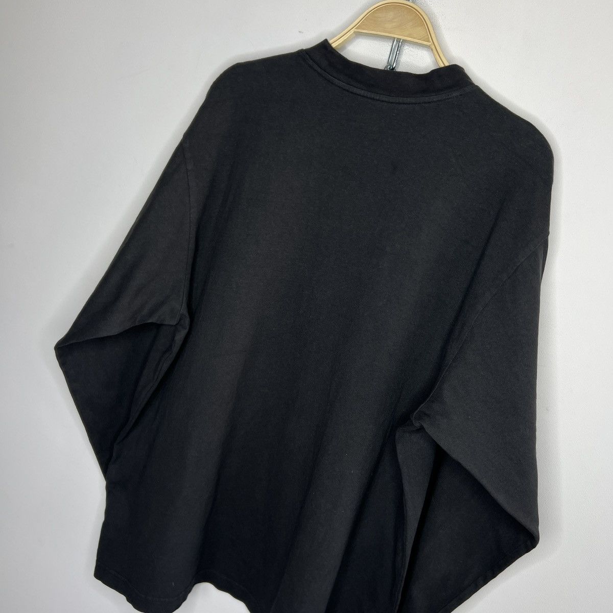 Balenciaga × Gap × Kanye West Yeezy Gap Engineered by Balenciaga Longsleeve Tee Size US L / EU 52-54 / 3 - 9 Thumbnail