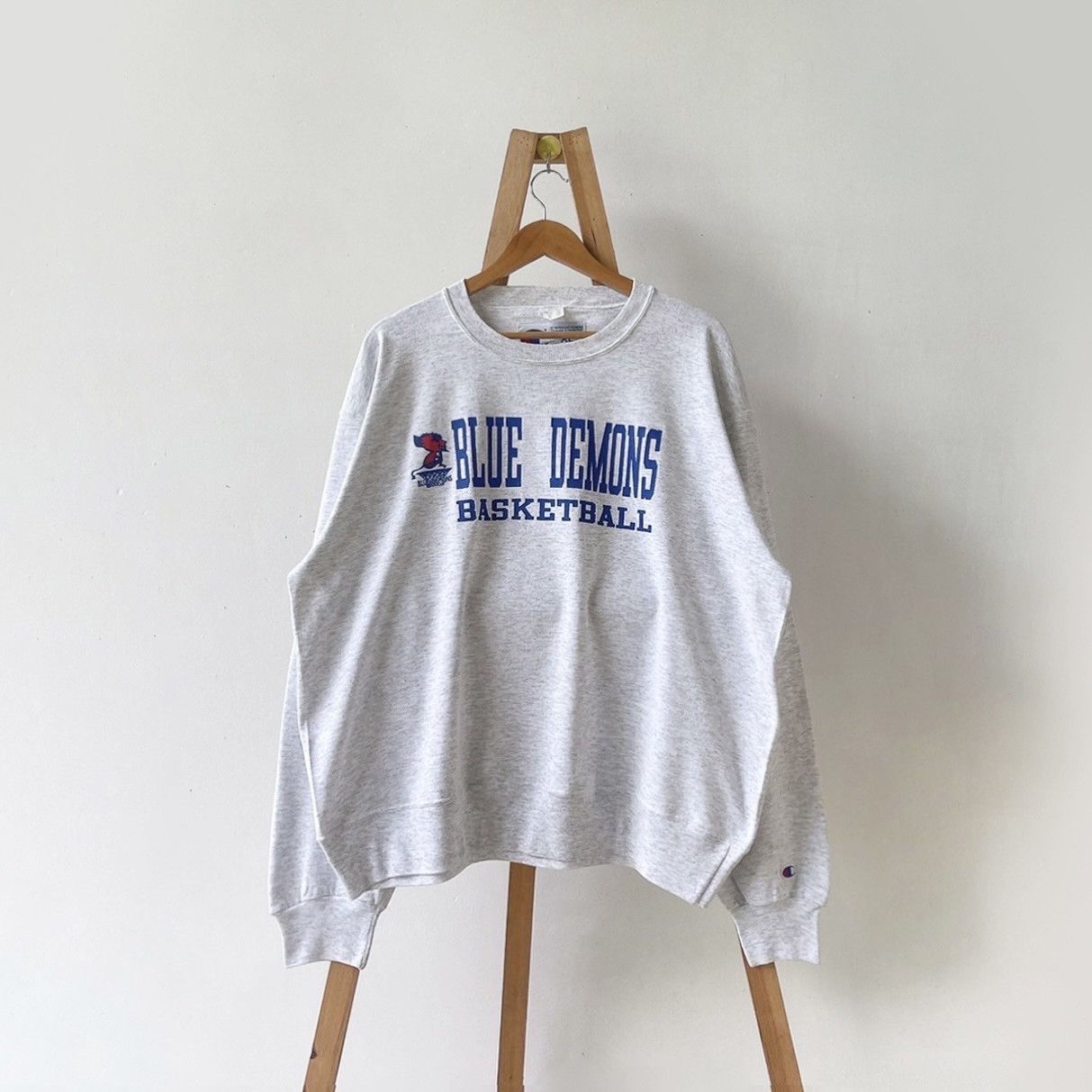Vintage 90s DePaul Blue Demons NCAA Atlantic sweatshirt/ XL