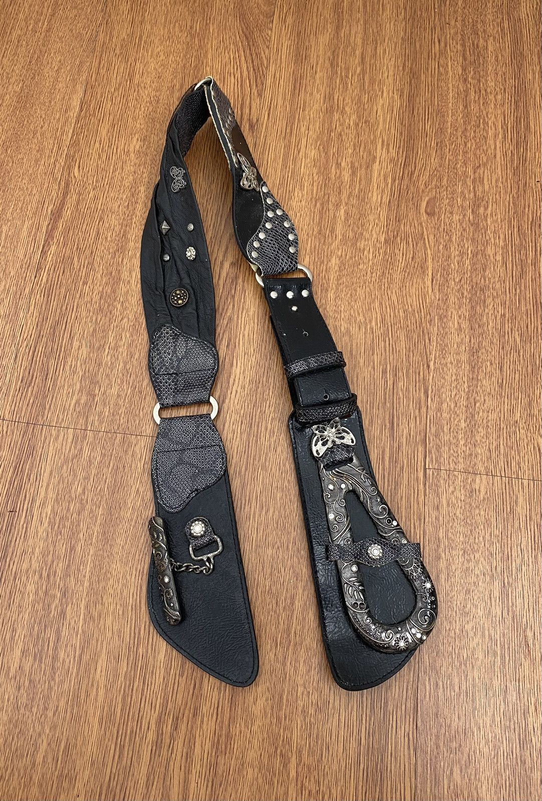 If Six Was Nine Wide butterfly belt snakeskin Size ONE SIZE - 1 Thumbnail