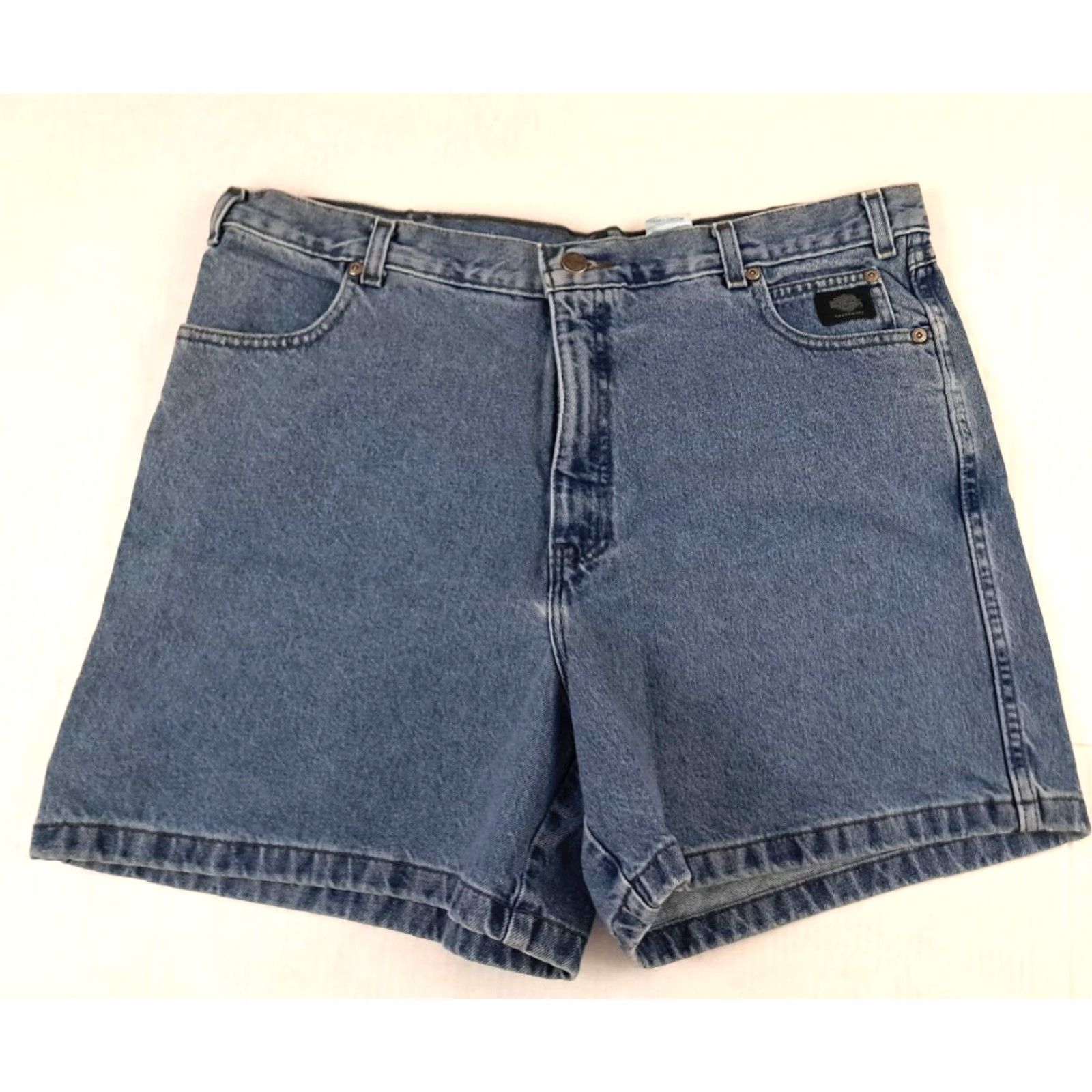Harley Davidson VINTAGE Harley-Davidson Shorts Woman 18 Blue Denim Cotton Zip 35in Waist 5 1/2 Inseam Regular Pocket Biker Comfort Womens Size 40" / US 18 - 5 Thumbnail